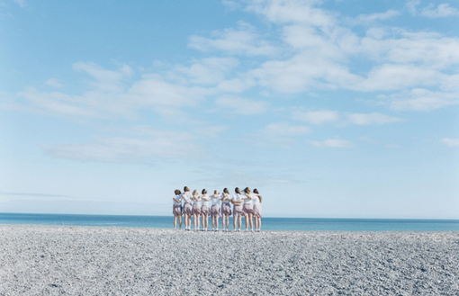 充滿荊棘的成長 充滿荊棘的成長