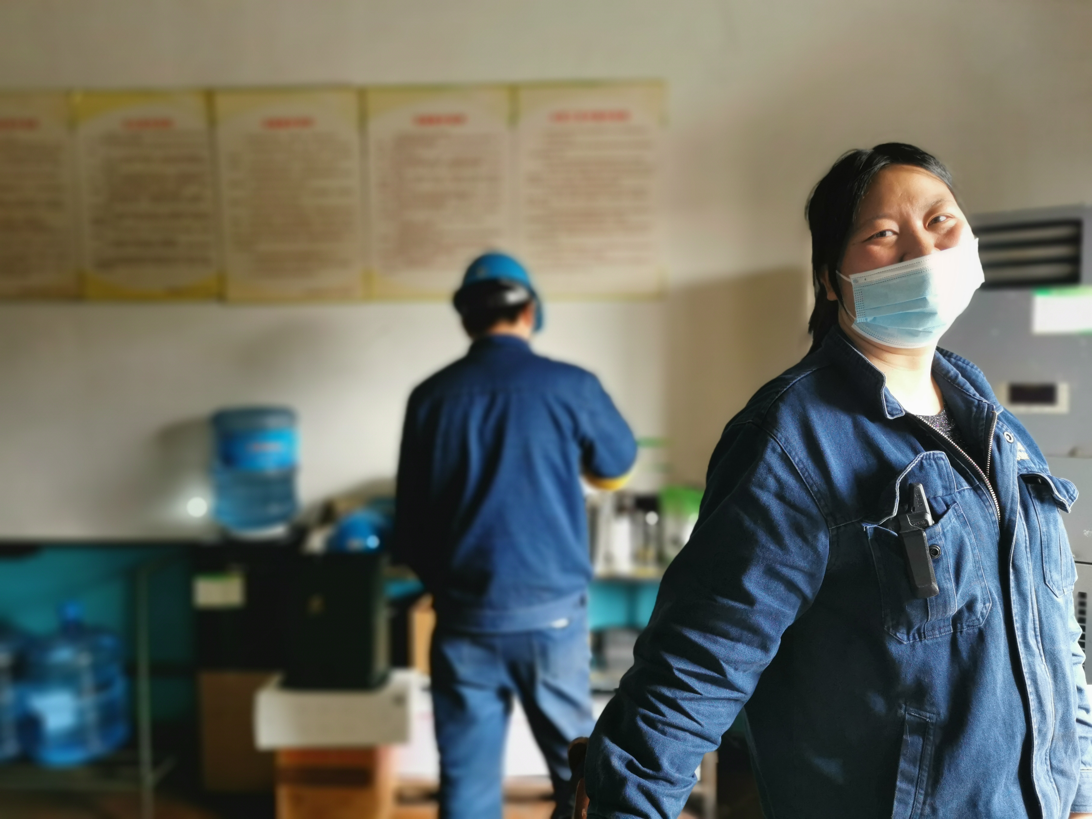 青春正當時  一線展芳華