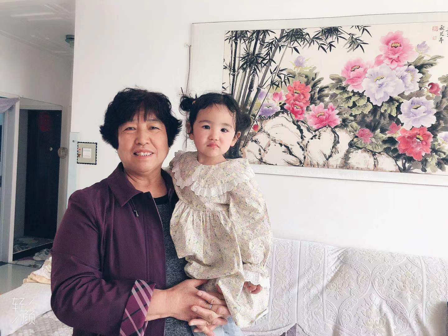 今天,我們把朋友圈留給她…… 今天,我們把朋友圈留給她……