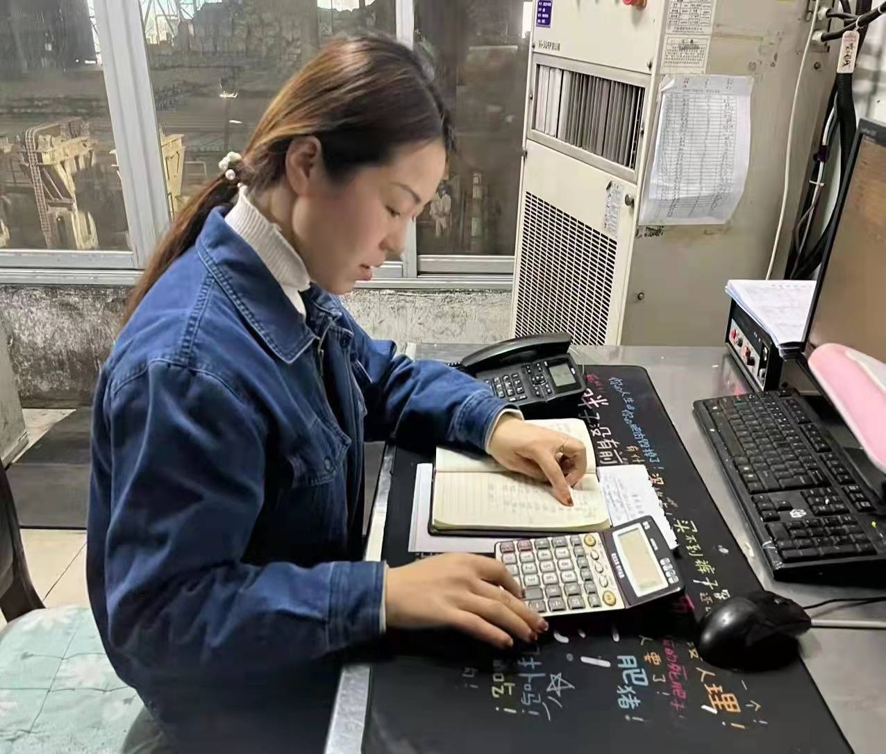 用堅韌與執(zhí)著詮釋“愛的奉獻” 用堅韌與執(zhí)著詮釋“愛的奉獻”