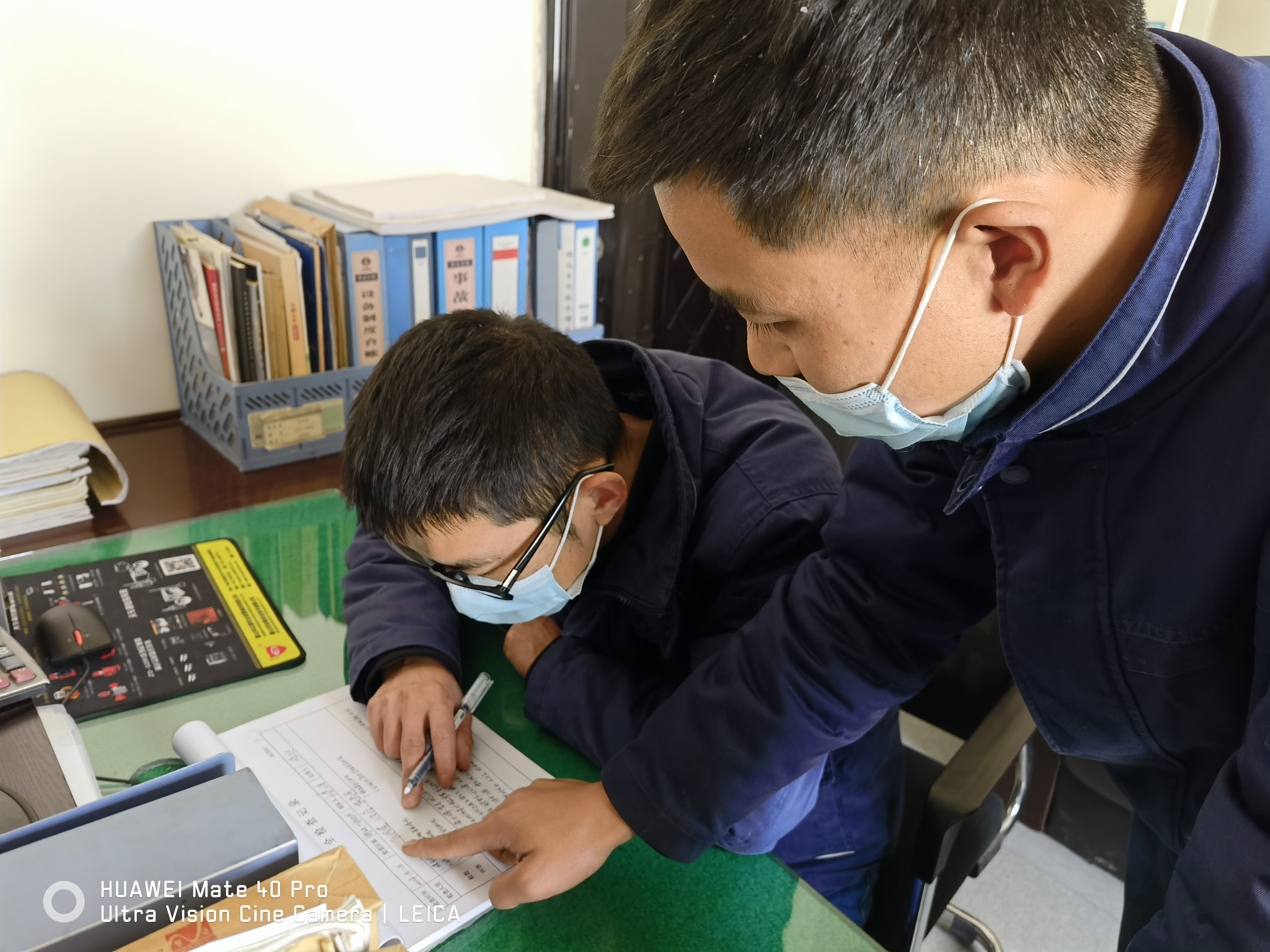 看這些鋼城的“師徒”故事,走心了…… 看這些鋼城的“師徒”故事,走心了……