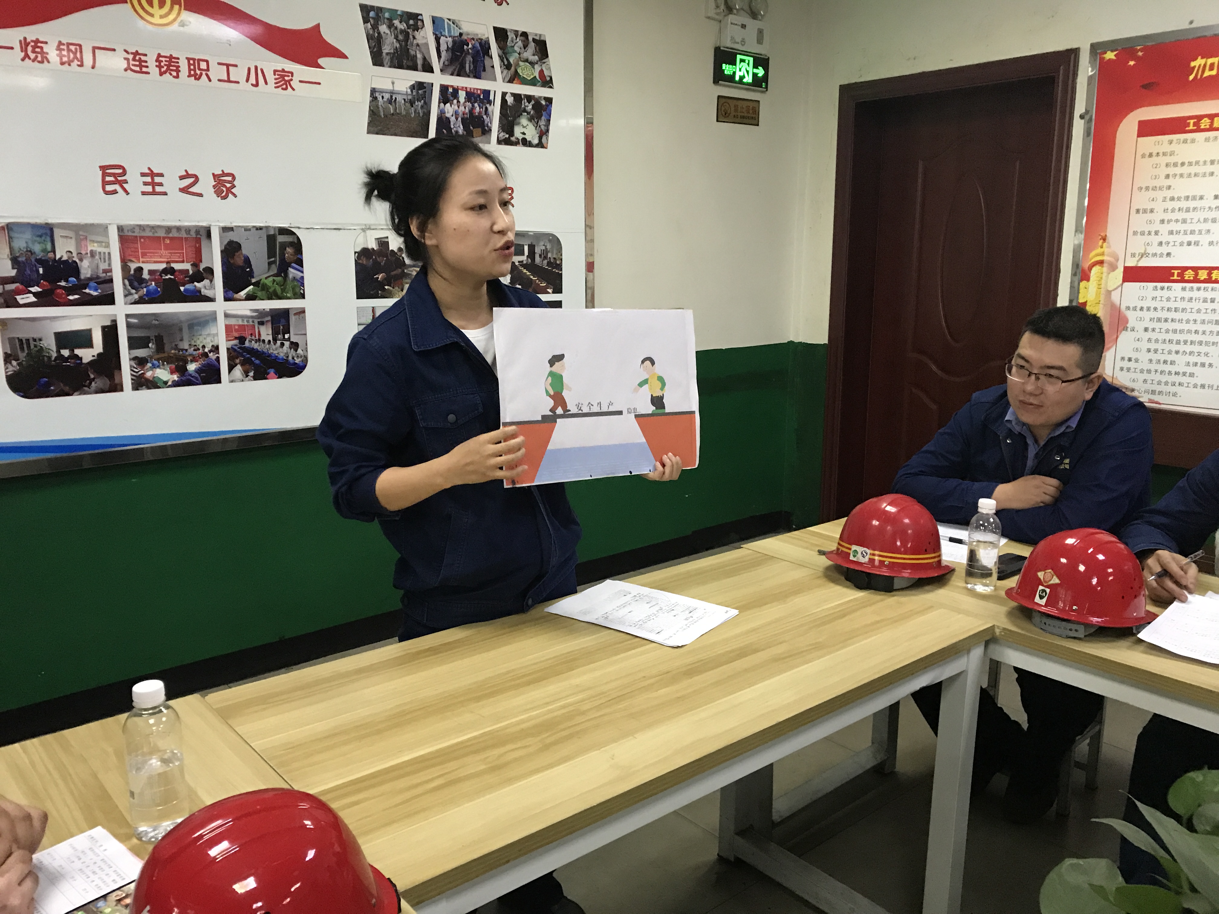 巾幗英姿展風采,擔當奉獻綻芳華 巾幗英姿展風采,擔當奉獻綻芳華