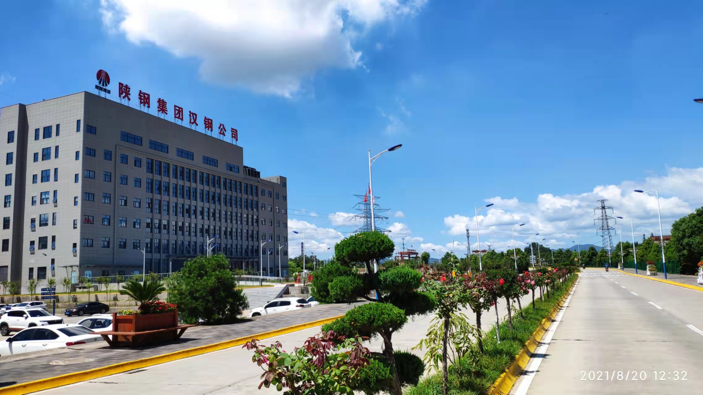 ������|���l(f��)չ�˗U����������Ʒ�ƃrֵ