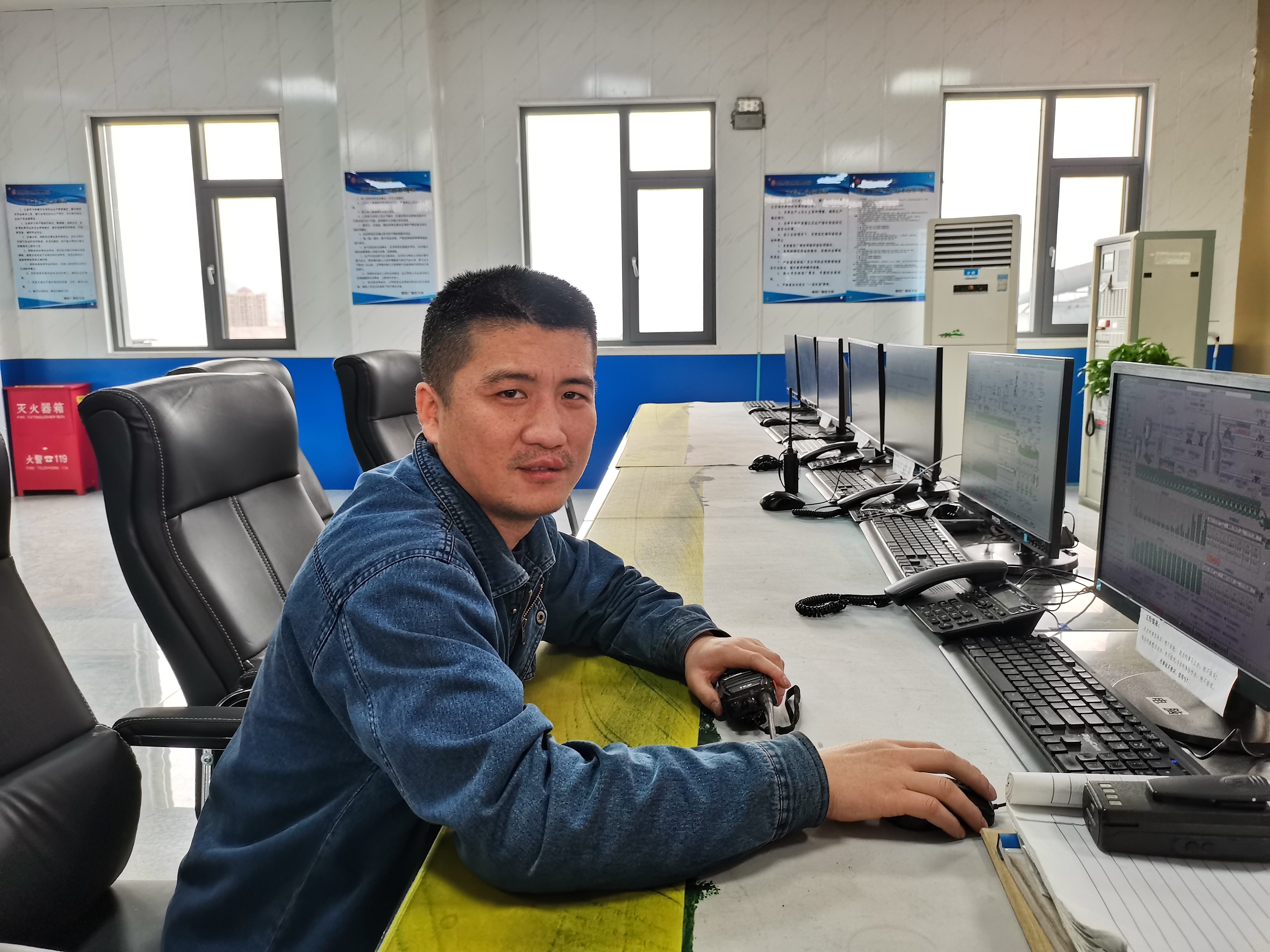 用堅(jiān)守書(shū)寫(xiě)新年的祝福 用堅(jiān)守書(shū)寫(xiě)新年的祝福