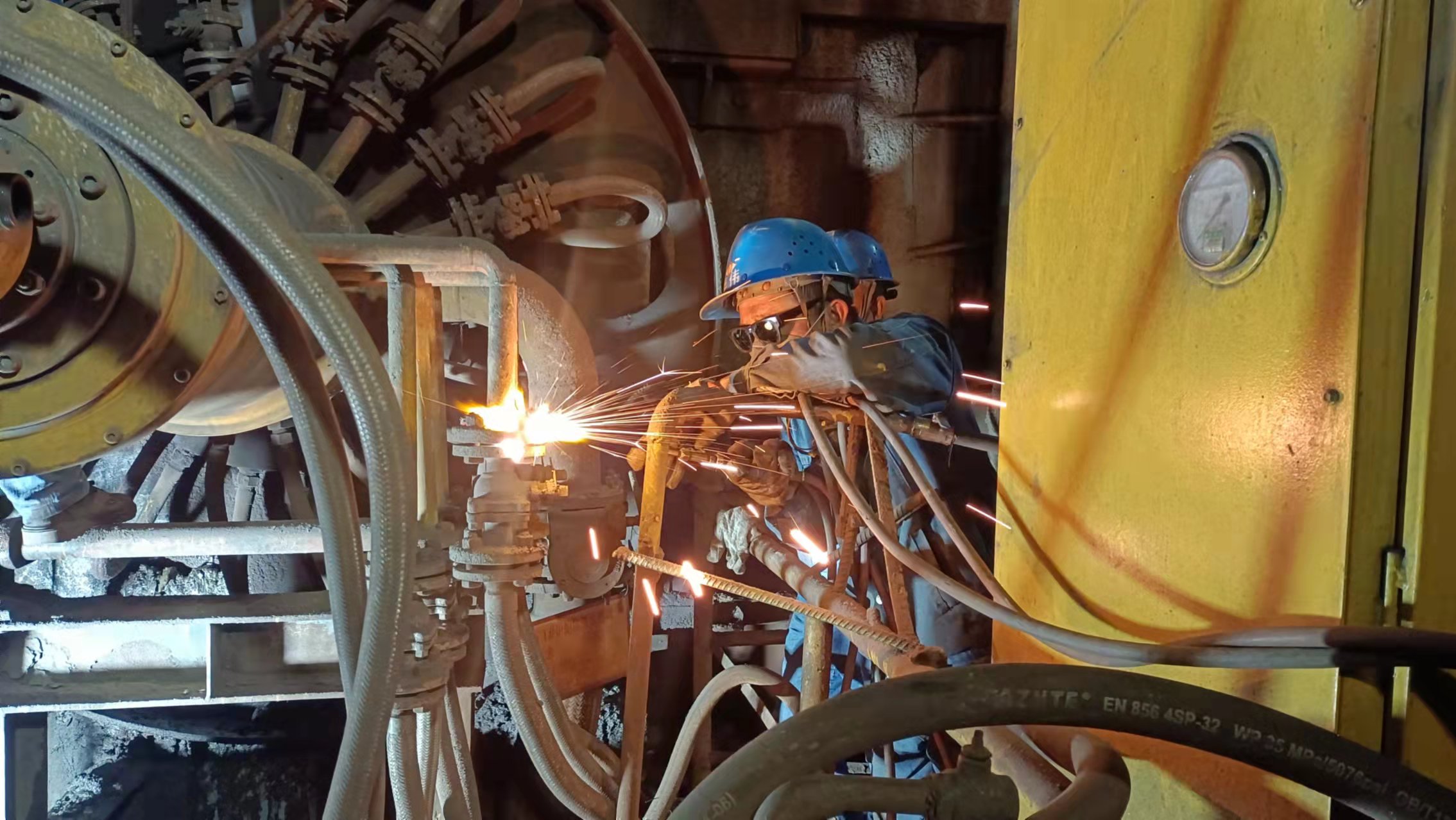 鉚足干勁,打好新年開局戰! 鉚足干勁,打好新年開局戰!