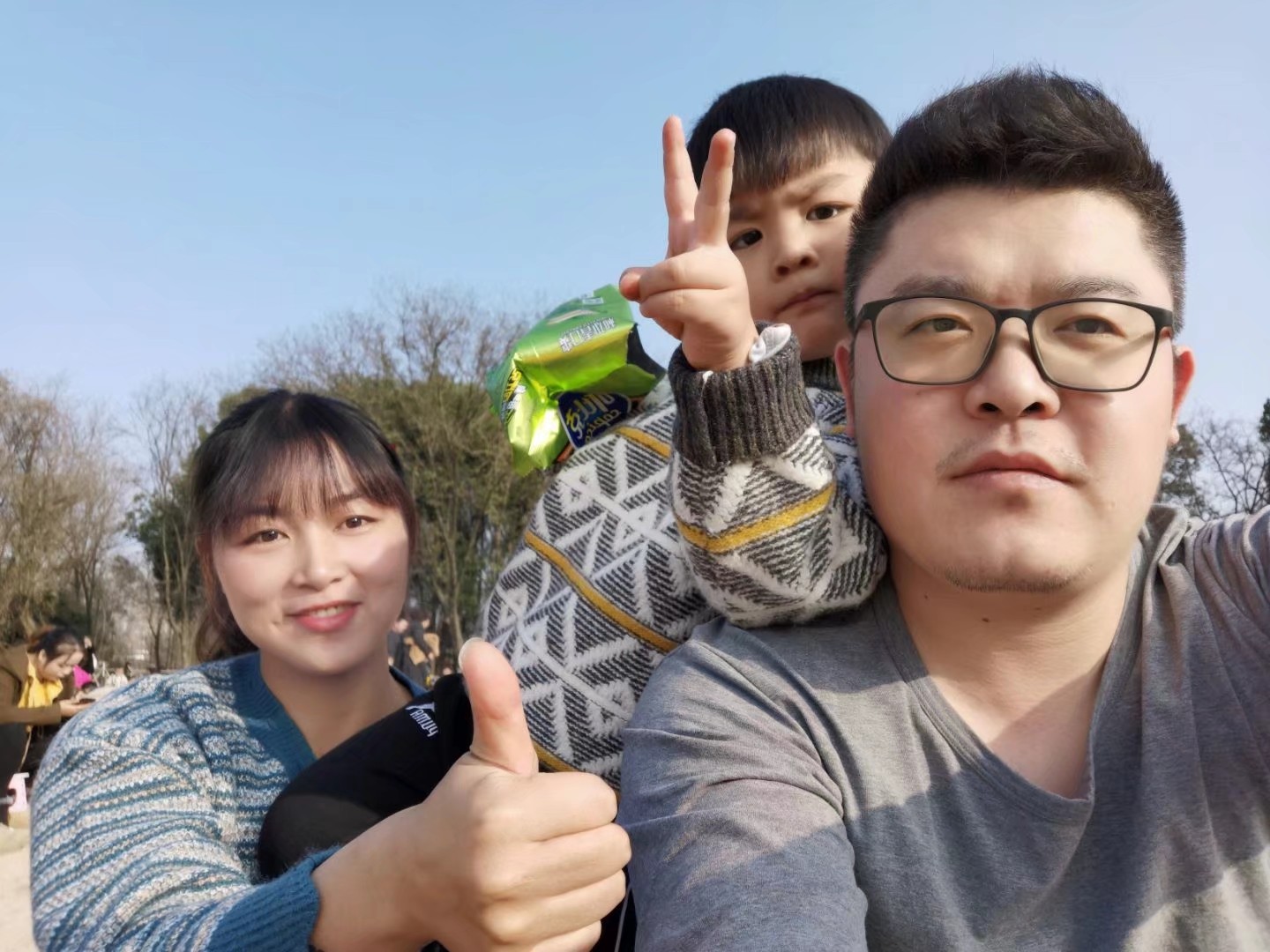 王雪:柔肩挑重?fù)?dān) 巾幗展芳華 王雪:柔肩挑重?fù)?dān) 巾幗展芳華