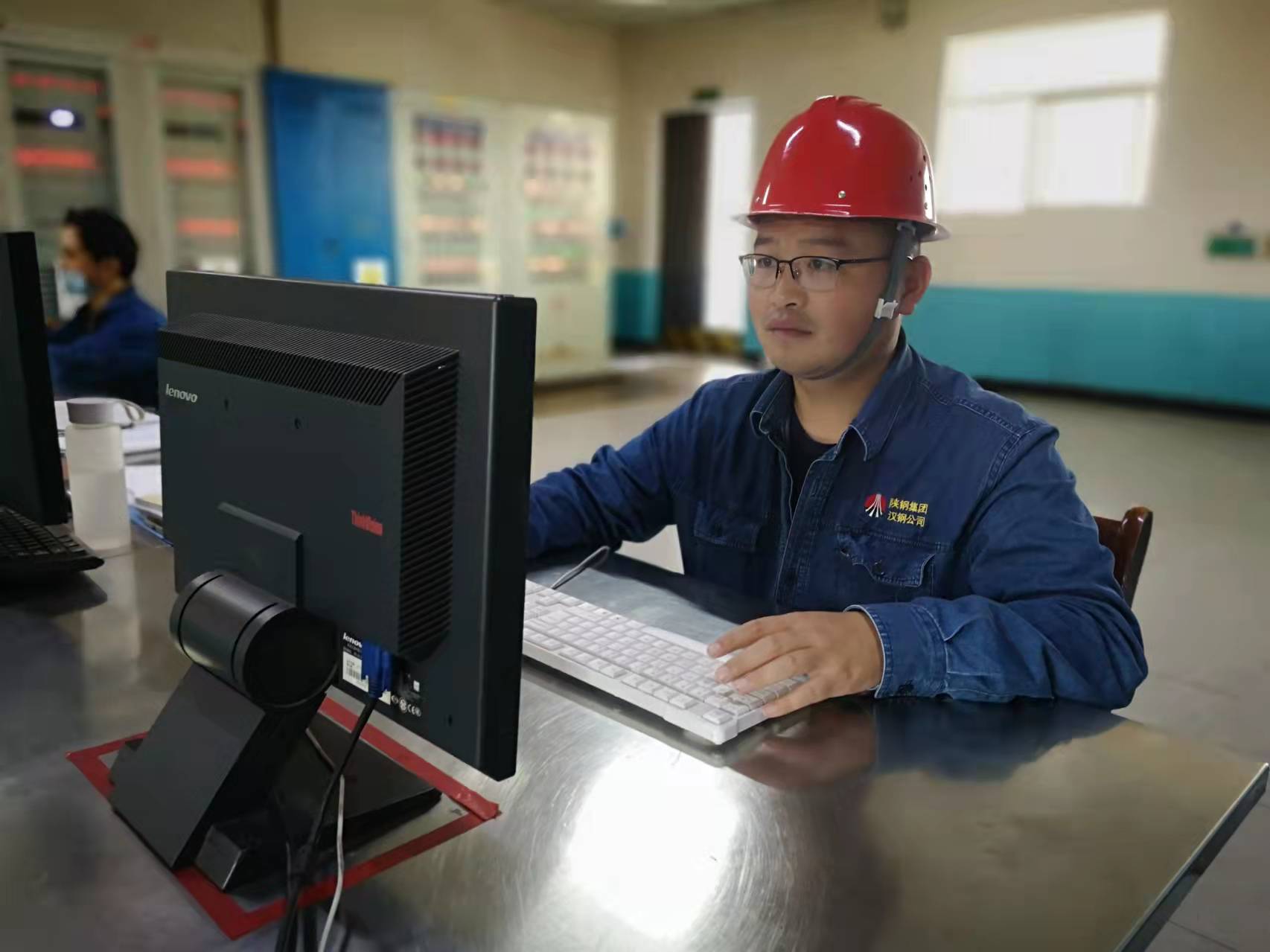 盡責務實謀創新,授業解惑促發展 ——記2021年陜鋼集團“先進工作者”彭雅璐 盡責務實謀創新,授業解惑促發展 ——記2021年陜鋼集團“先進工作者”彭雅璐