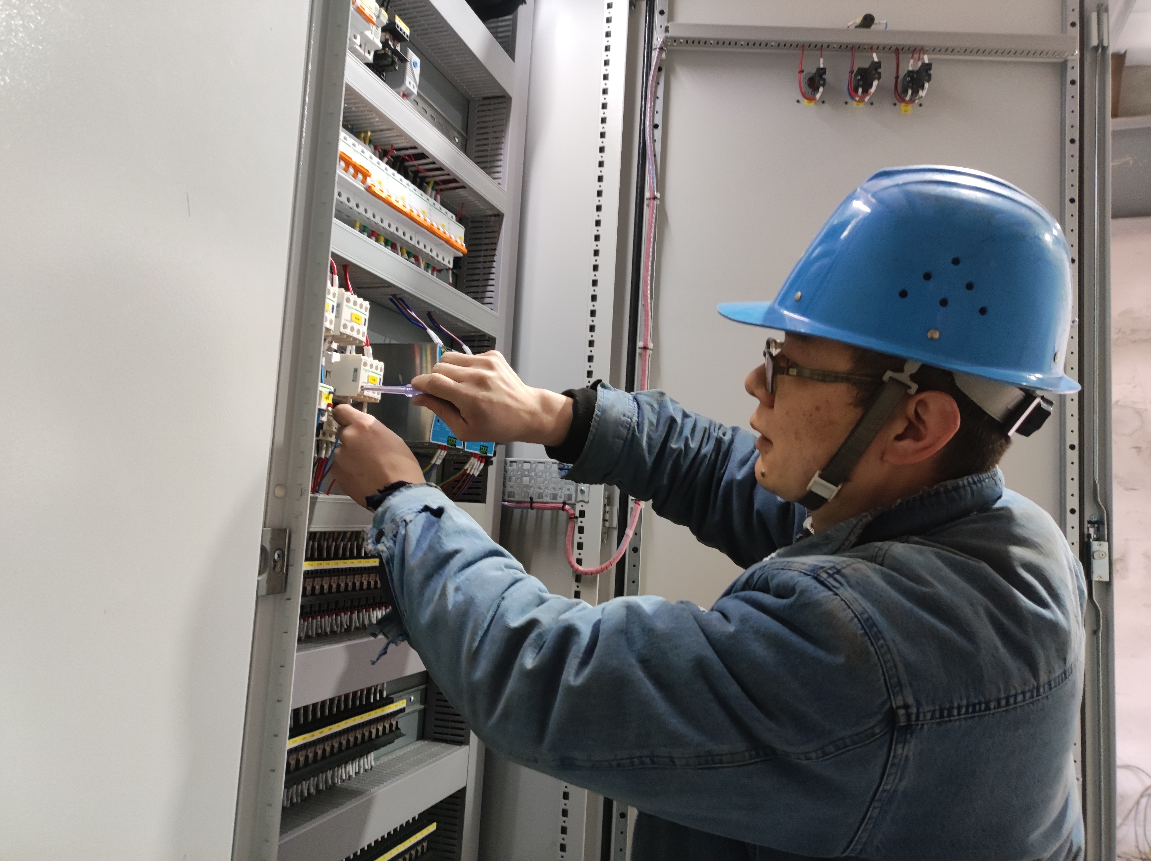 �ھ��f������ ���ġ����c(di��n)�ӡ���֧��