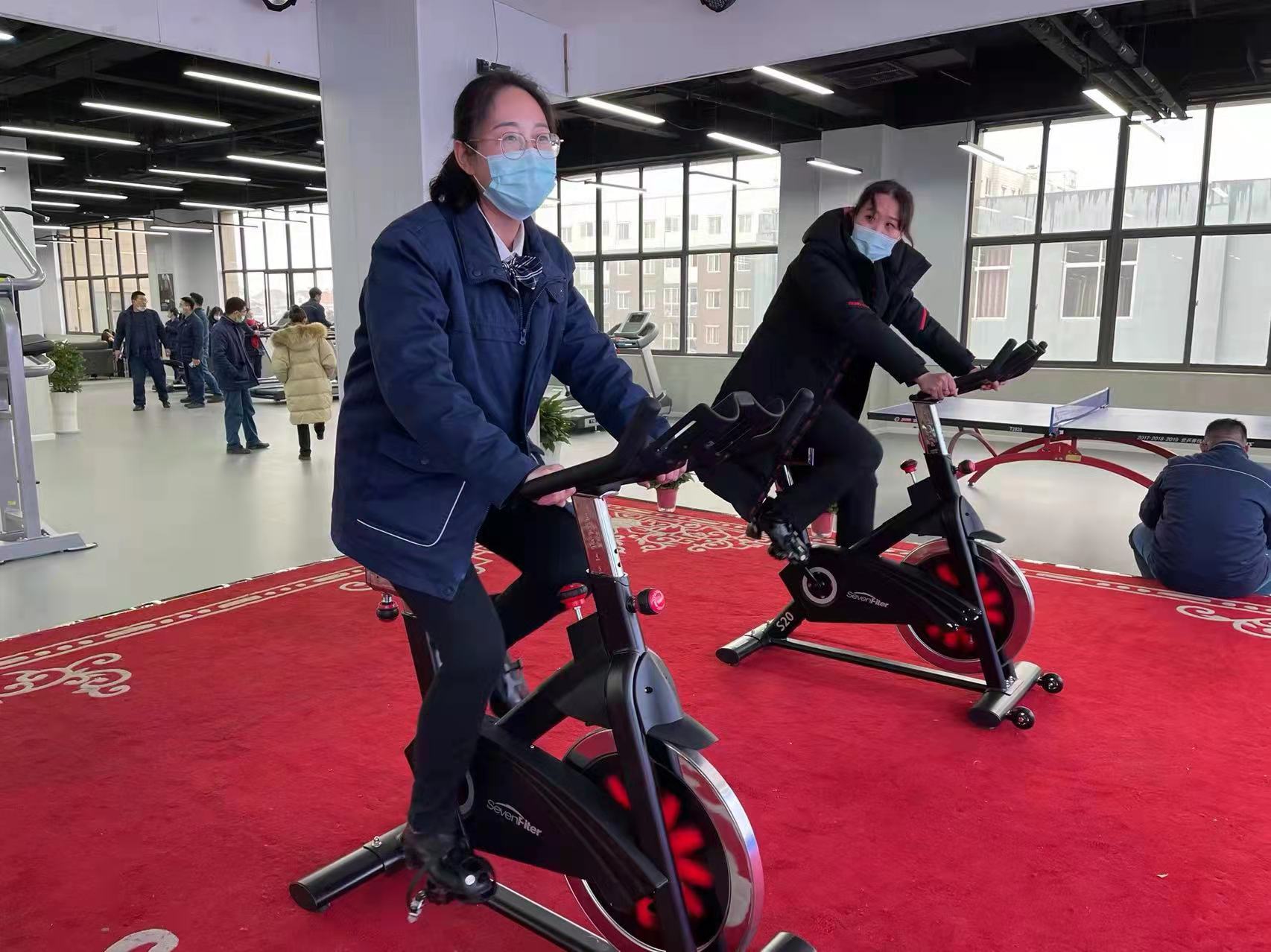 暖春之時,他們同繪最美“春耕圖” 暖春之時,他們同繪最美“春耕圖”