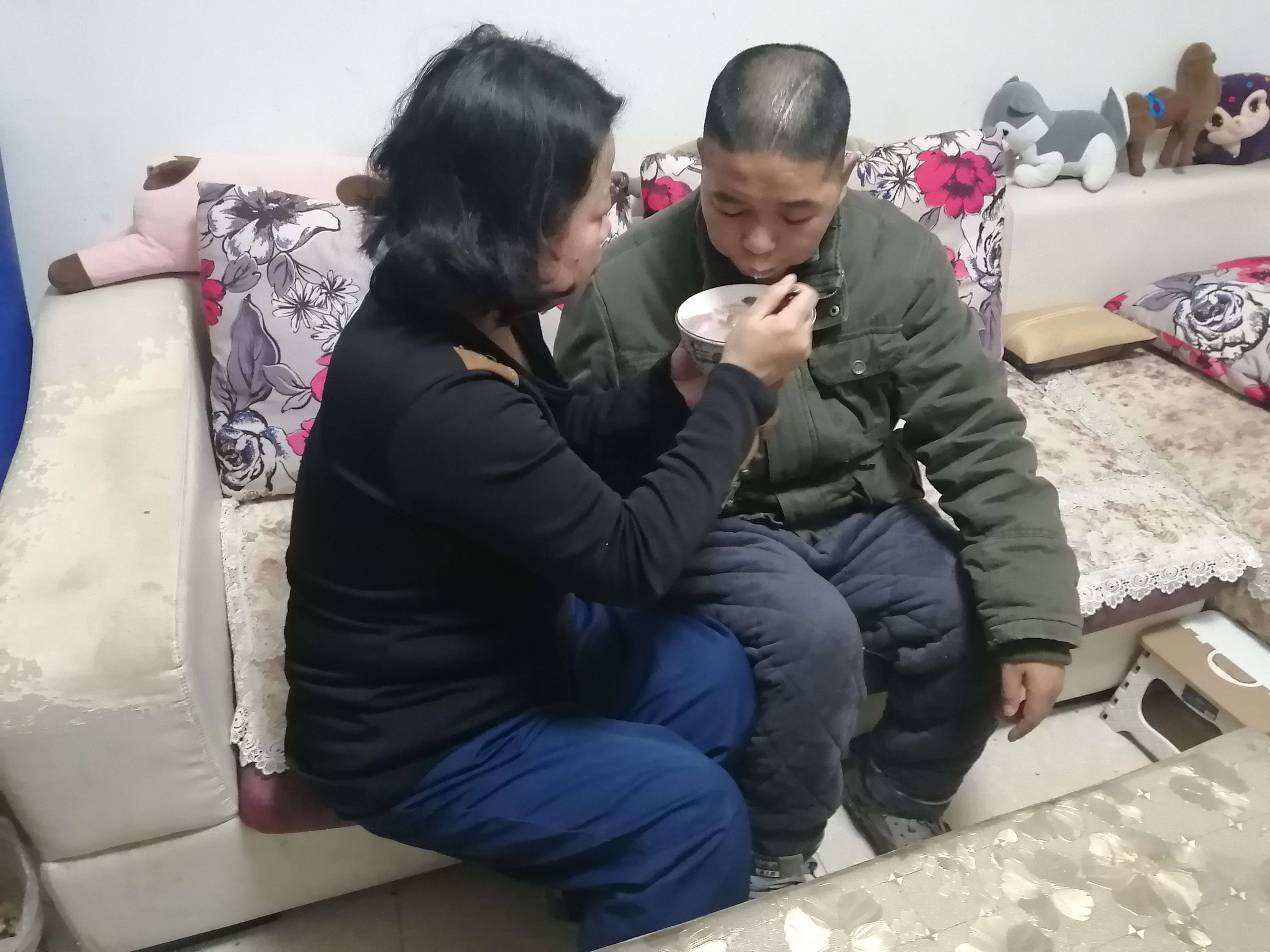 “好媳婦”趙娟妮:人間春風只為愛 “好媳婦”趙娟妮:人間春風只為愛