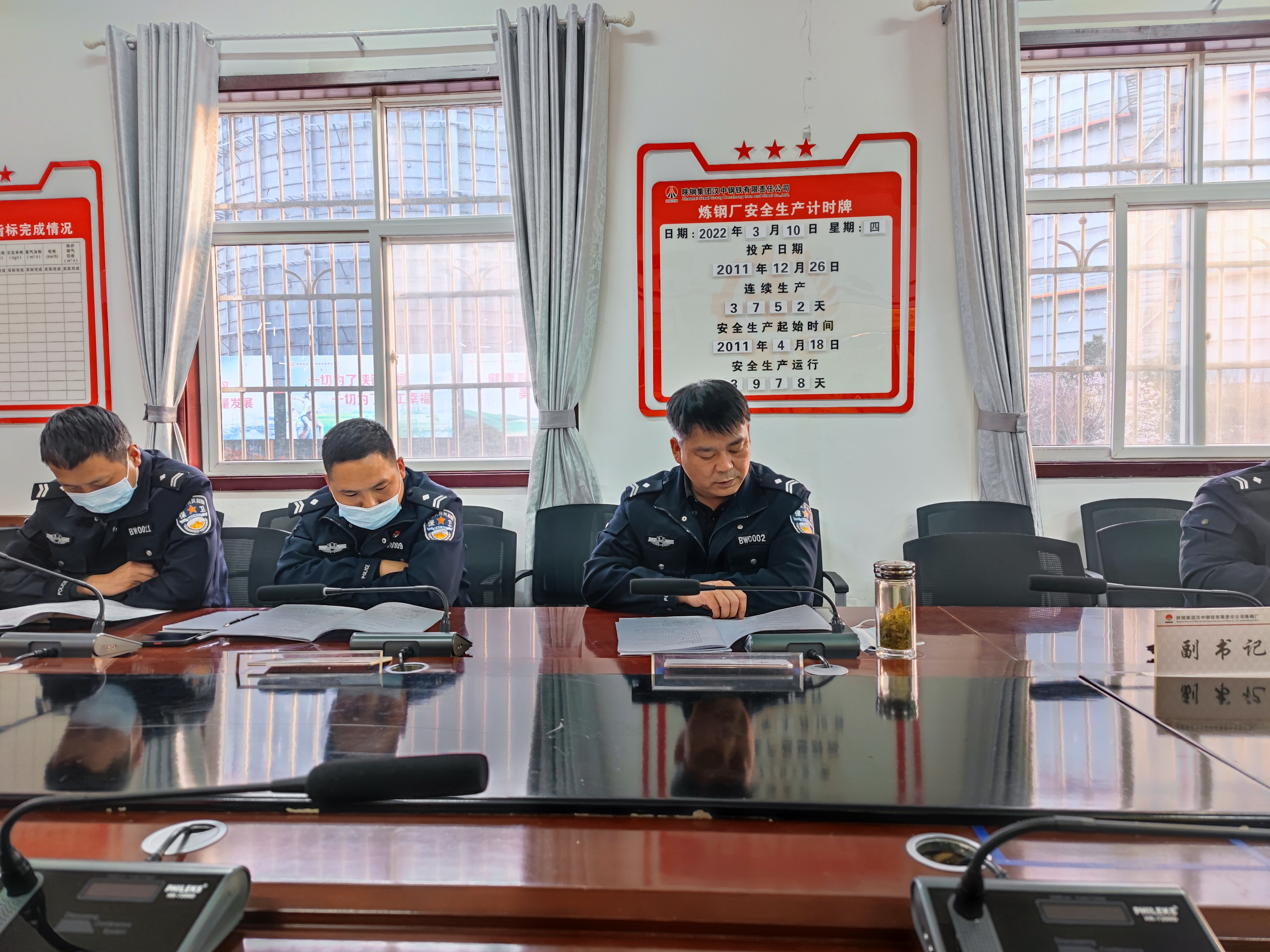 ���á���������������ϵ�� �����ΰ����l��ƪ��