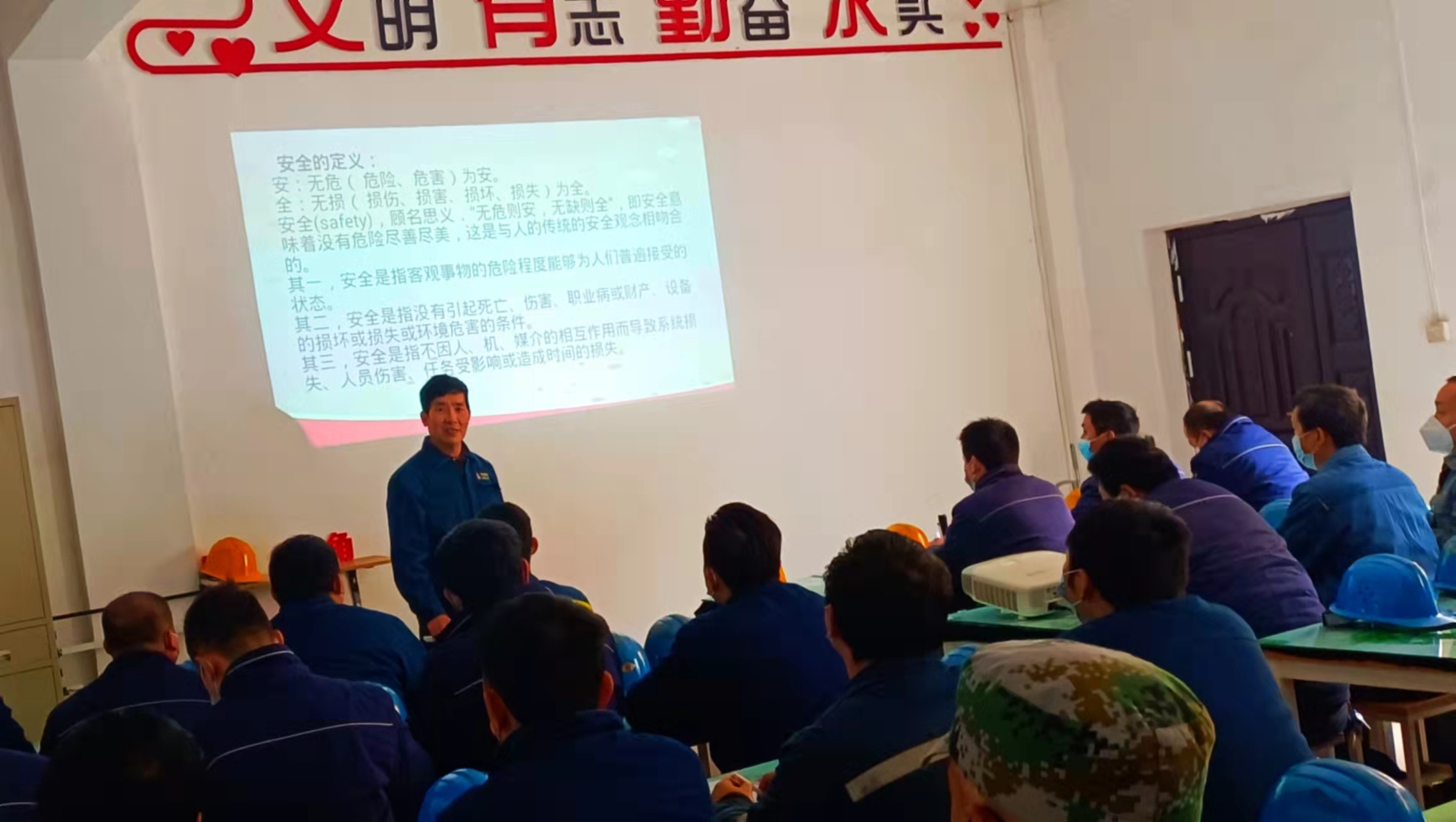 �������顢�ء���(qi��ng)�������ĘI(y��)