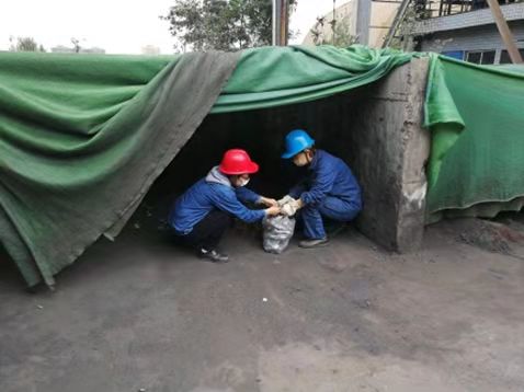 ����ץ��һ�U�ӣ��غ�ǧ�x����������