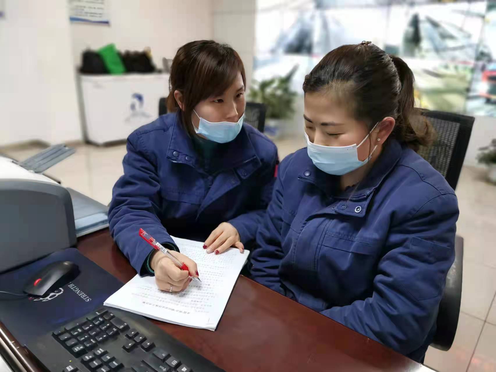 瞧,她們這“三劍客” 瞧,她們這“三劍客”