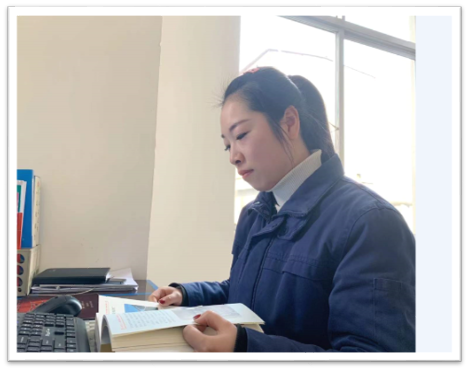 勤奮努力筆生花 巾幗逐夢綻芳華——記陜鋼集團2020-2021年度“書香明星”張敏 勤奮努力筆生花 巾幗逐夢綻芳華——記陜鋼集團2020-2021年度“書香明星”張敏