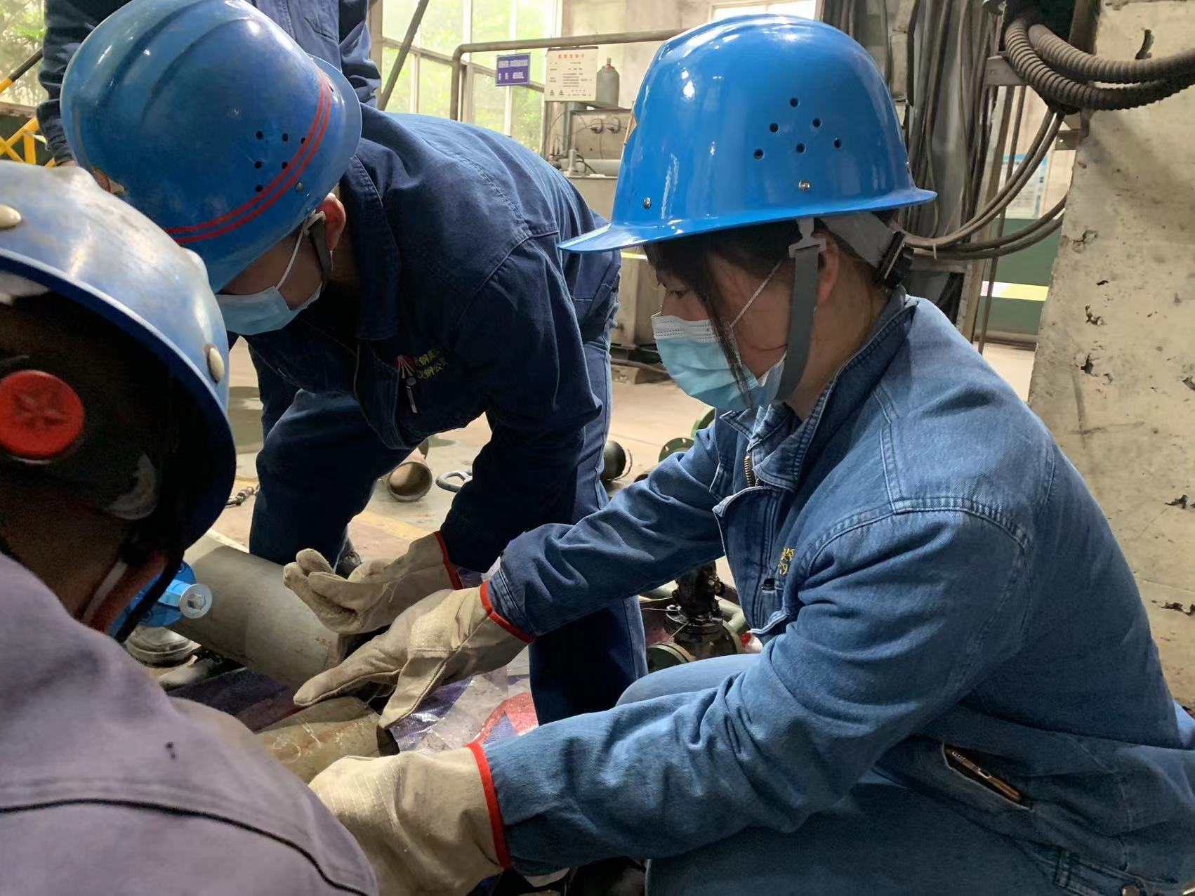 最美不過巾幗色 不讓須眉揚風采 最美不過巾幗色 不讓須眉揚風采