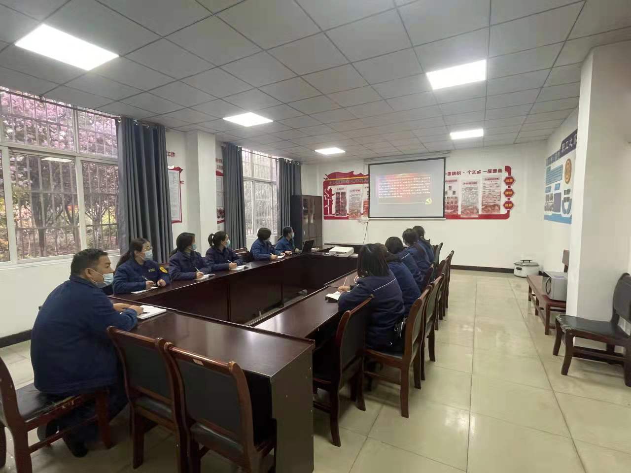 ���B(y��ng)�������Ⱥ��f�x������