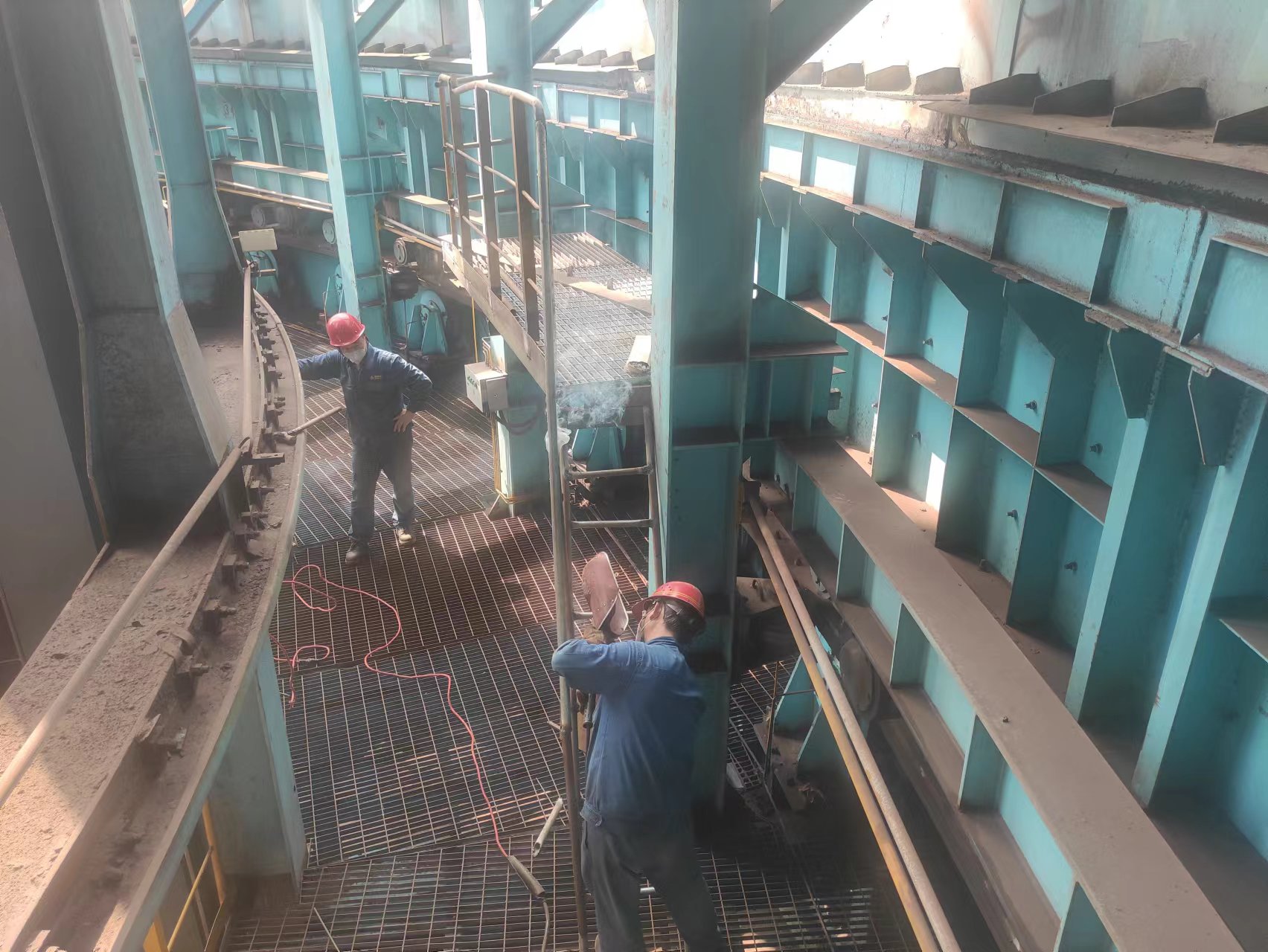 �W(xu��)ʷ���У��@����λ�Ѻ������k�������Ŀ���