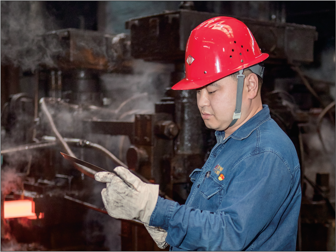 ���L����ʮ���d  �`·�{�|�K�гɡ���ӛ�ú�����F2014-2015��ȡ��ڄ�ģ��������