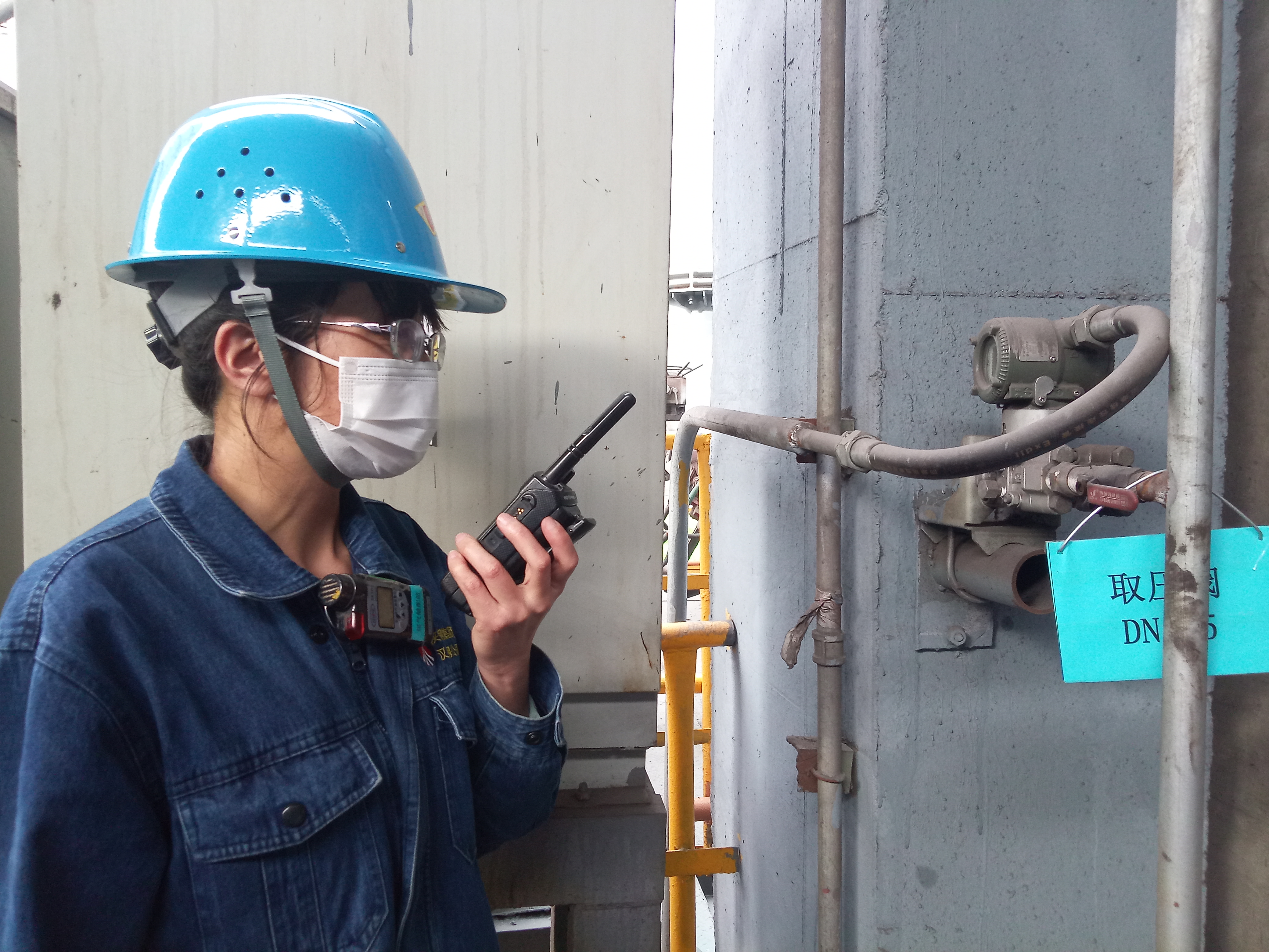 誰說女子本柔弱 平凡崗位綻芳華 誰說女子本柔弱 平凡崗位綻芳華