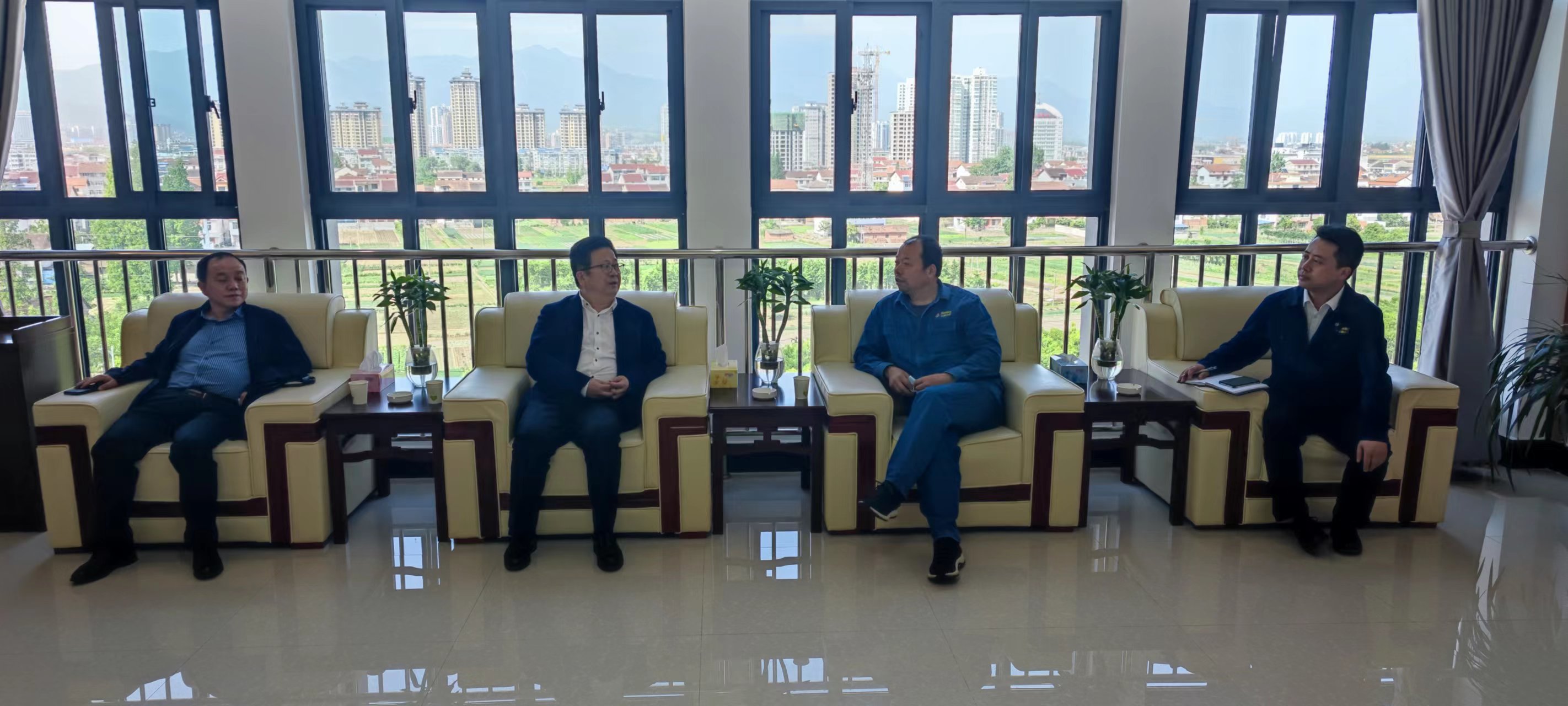 h̄(w)־hMӛLfƽһЁ˾{(dio)