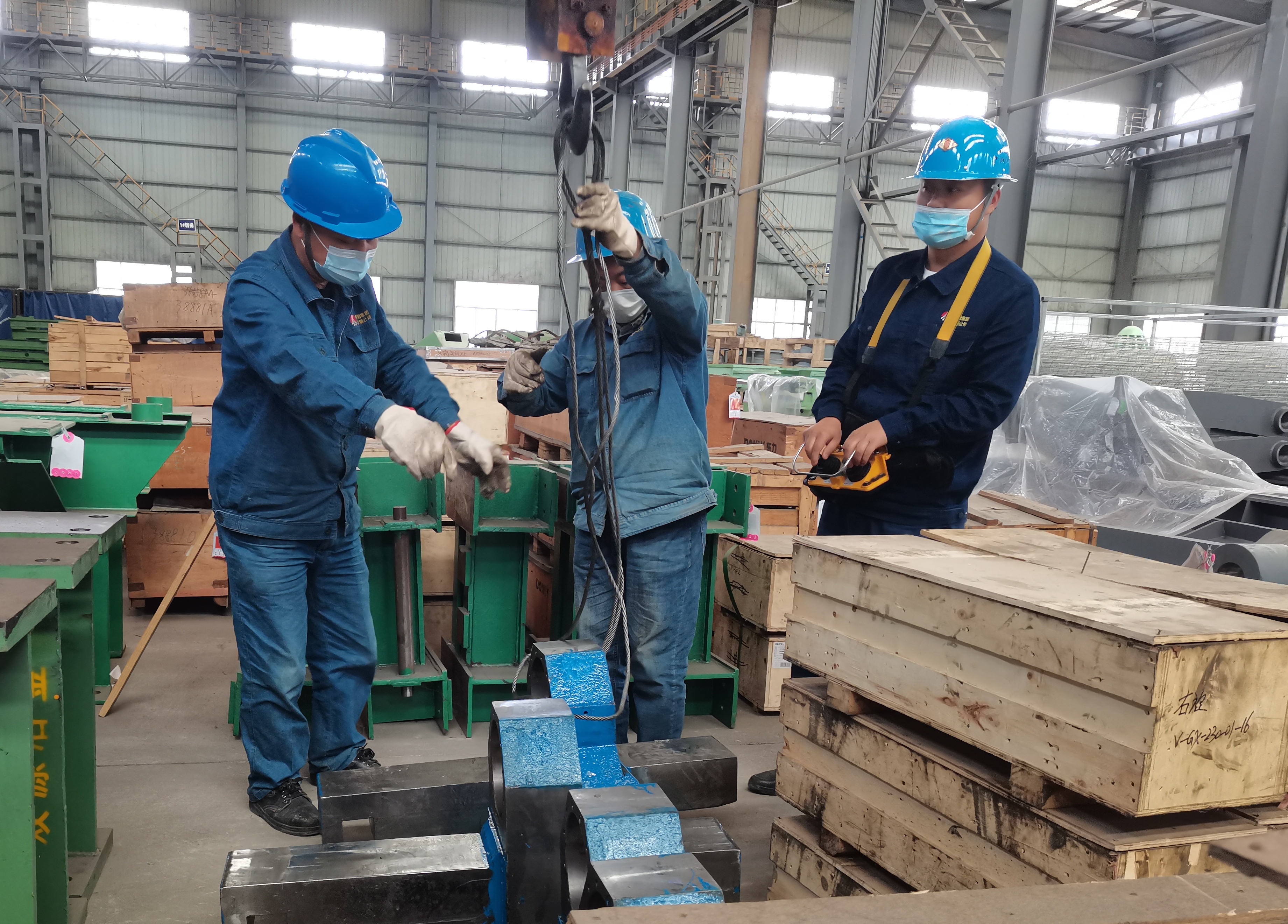 用堅守筑就節日“最美風景線” 用堅守筑就節日“最美風景線”