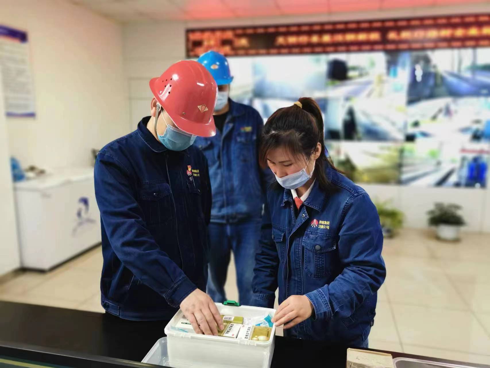 “黨建+”助力“應急管理月” “黨建+”助力“應急管理月”