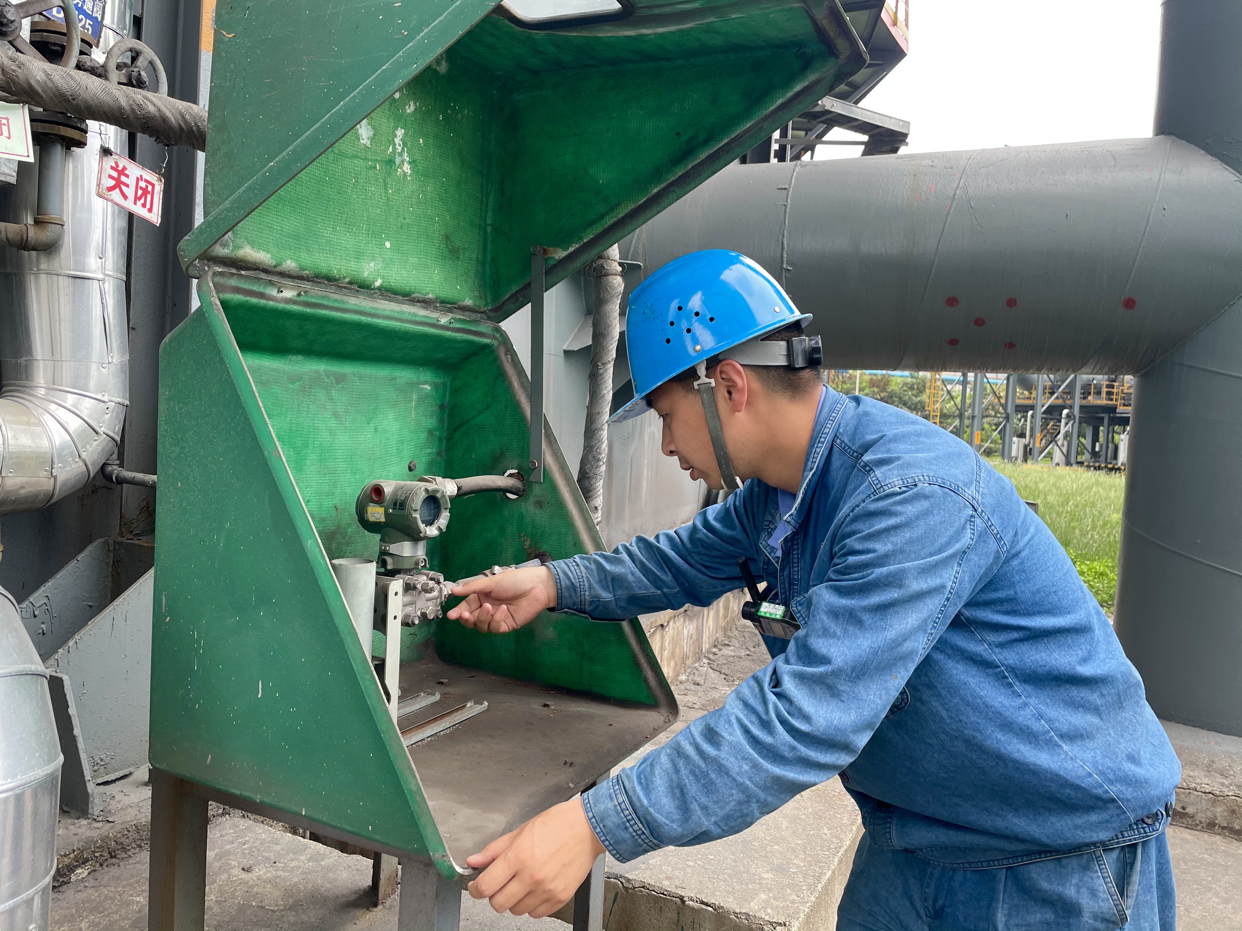 90后班長(zhǎng) 預(yù)備黨員不“預(yù)備” 90后班長(zhǎng) 預(yù)備黨員不“預(yù)備”