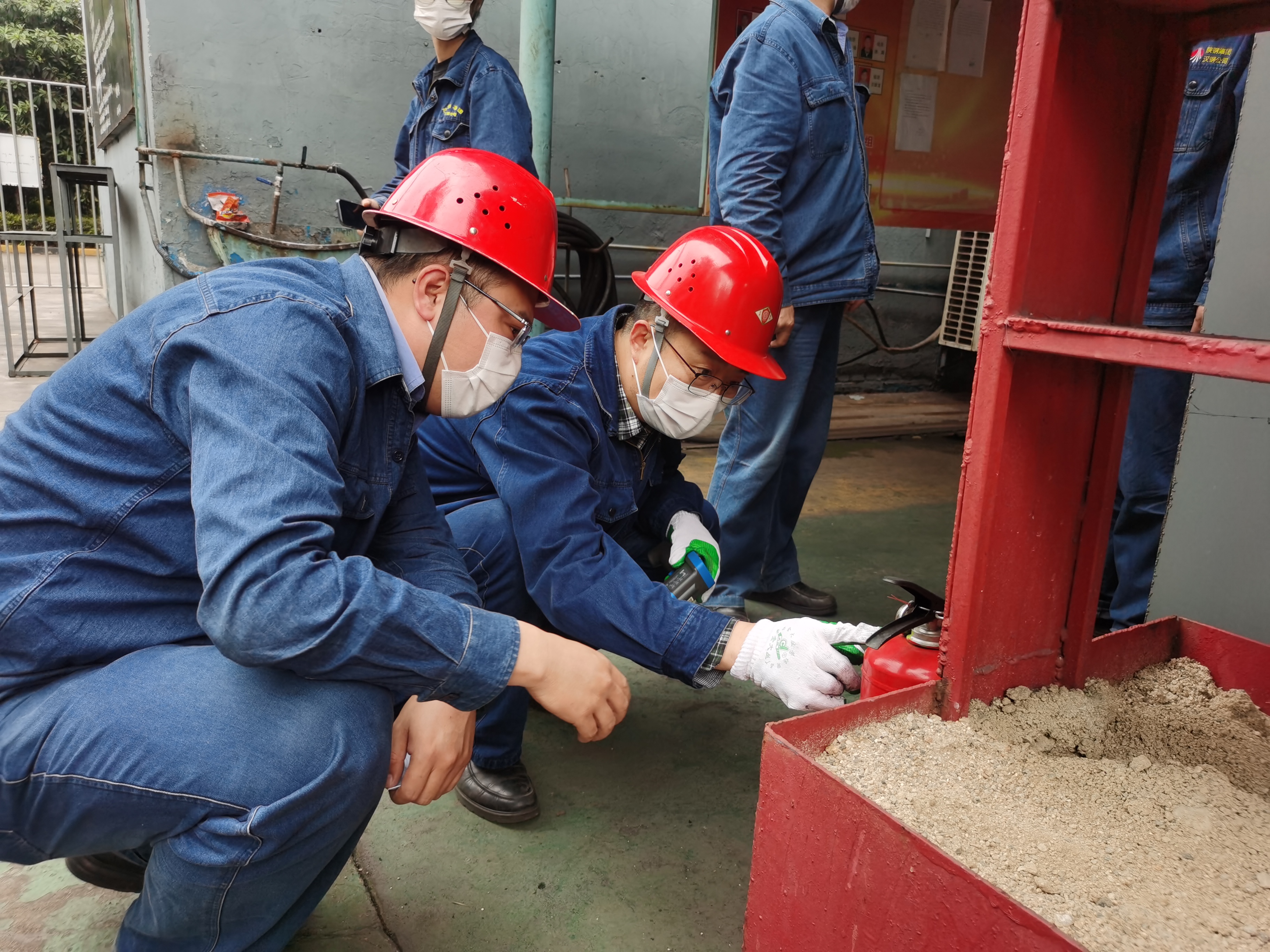 �����ί������ȫ���a(ch��n)�����w��