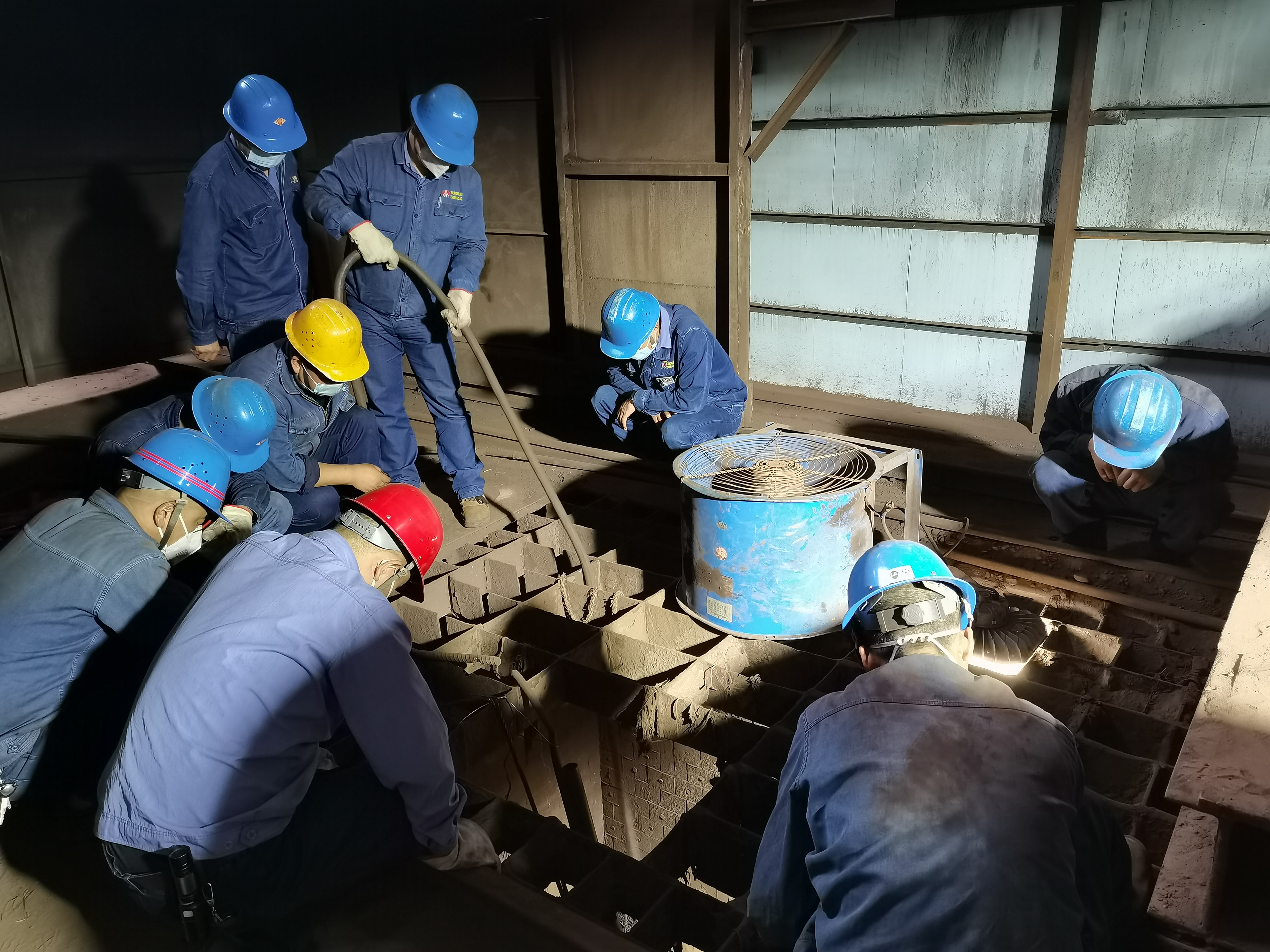 ���㍏λ  ���ęz��