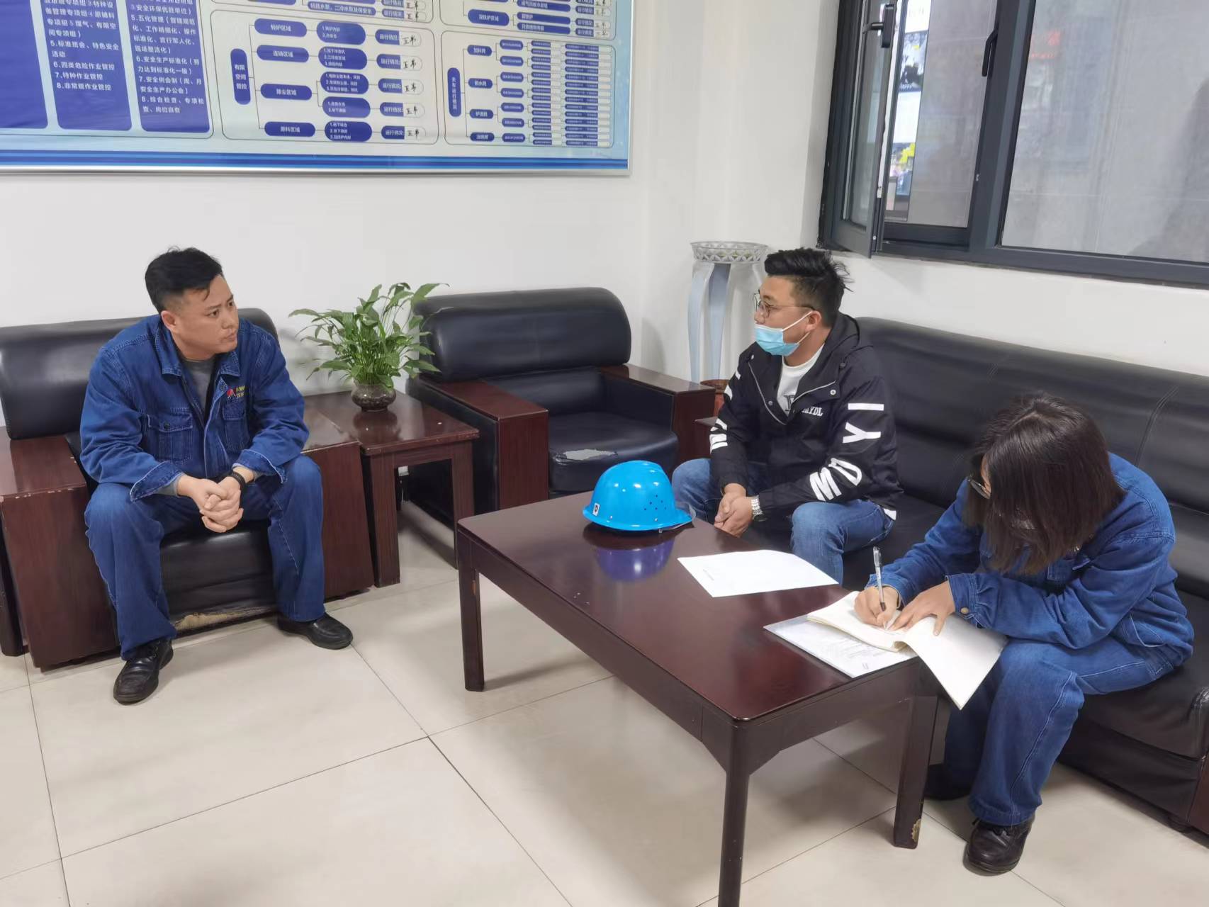 ���Ľ��Ľ��y�}���������L׃�����Ρ�