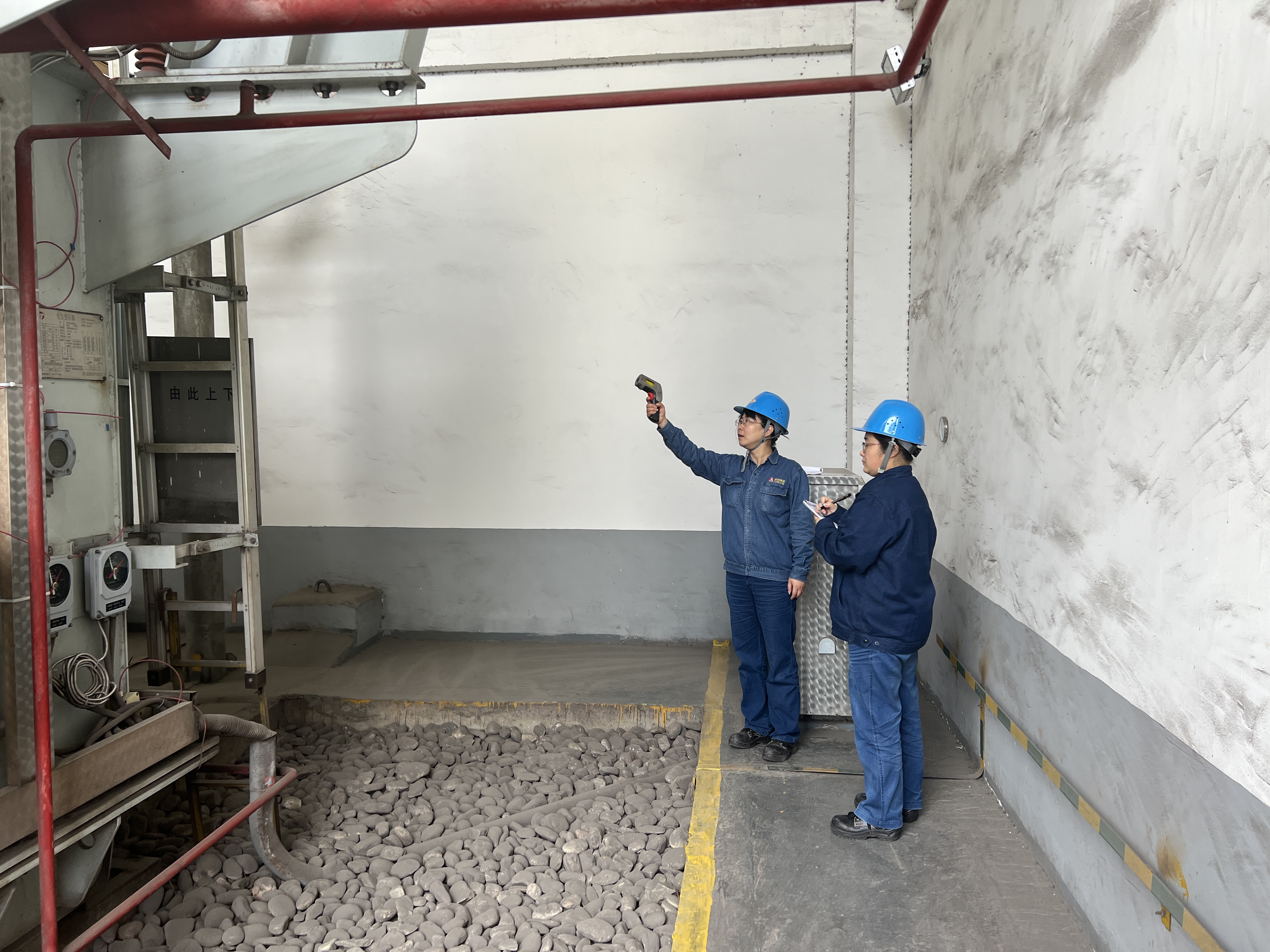 利刃“出鞘”練精兵 強本領(lǐng) 利刃“出鞘”練精兵 強本領(lǐng)