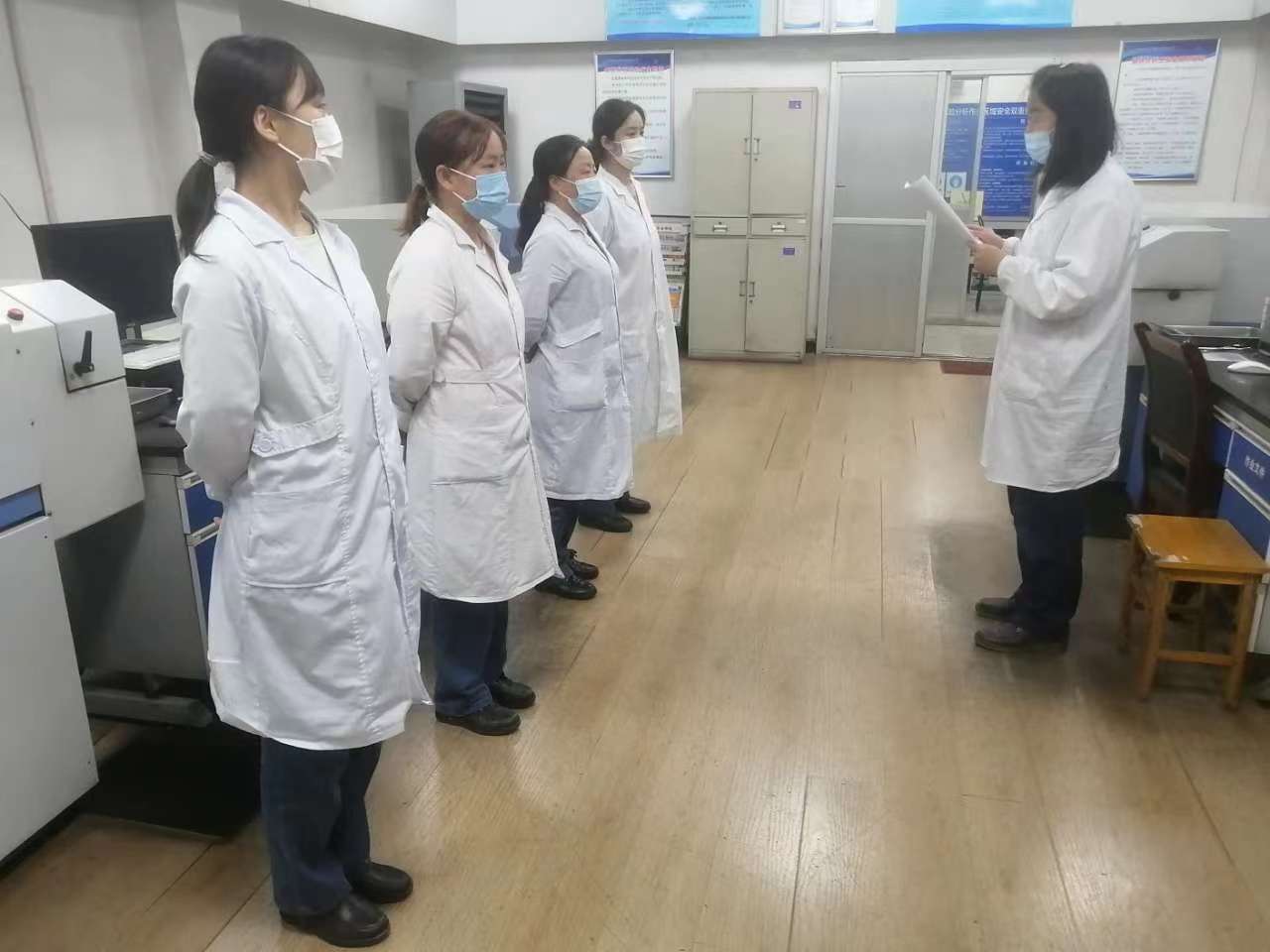 �ԡ��G����؟���F���С��㡱