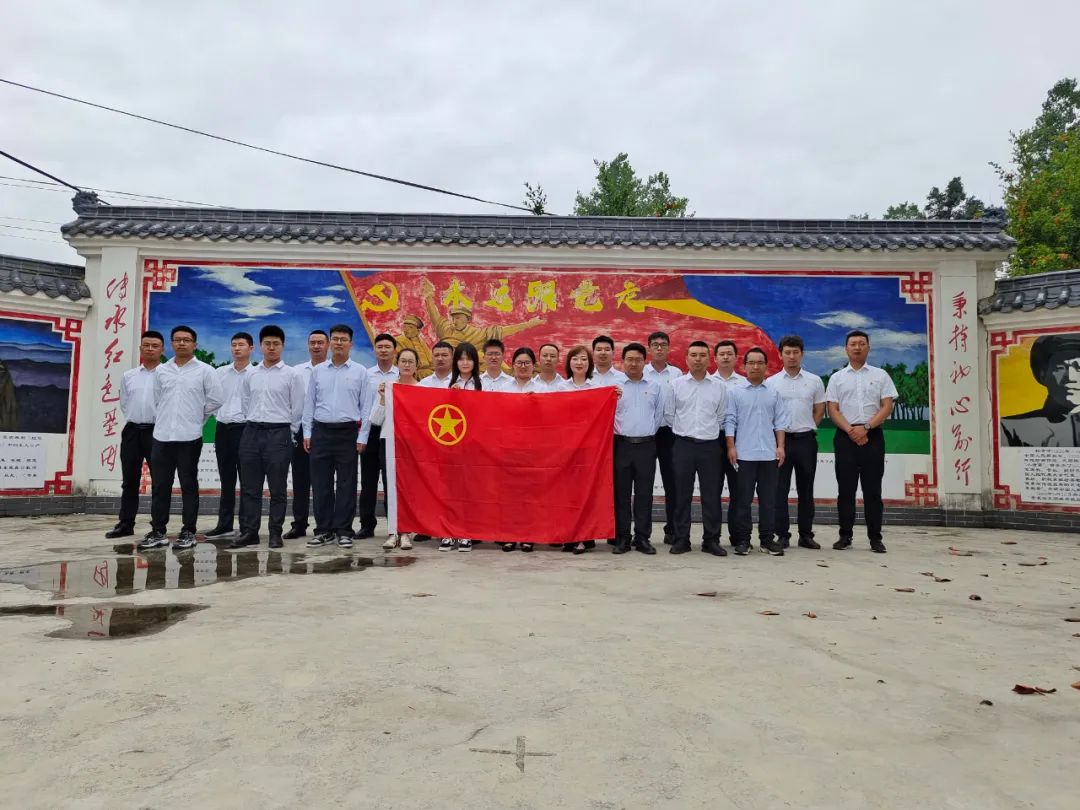 ��˾�Fί�M���_չ����P�tɫ���񣬠����r�����h�����}�F�ջ��