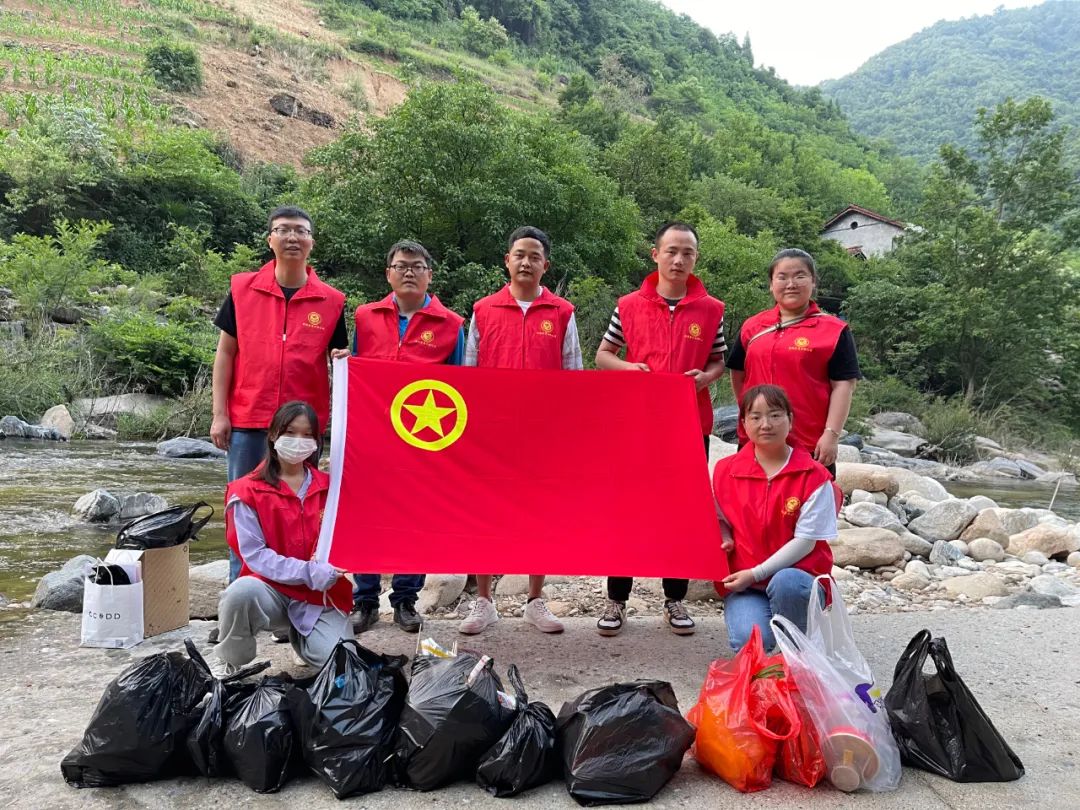 ��˾�Fί�_չ�����࡯���L�Ϻ� ���o��ɽ�Gˮ ���������҈@��־Ը�߻��