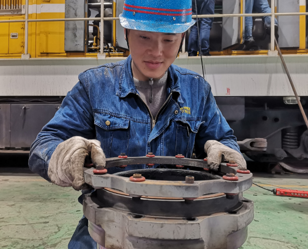 �^��(zh��n)�ڸߜ��µġ���F�b��