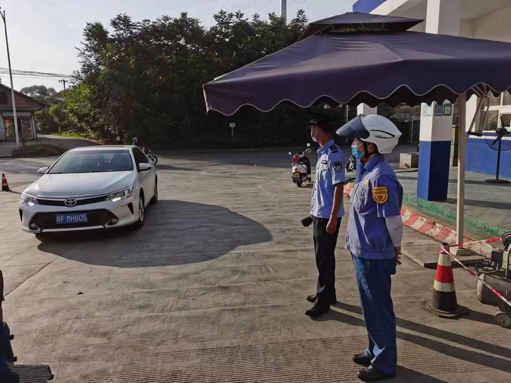 �R���ഺ����  ���ΰ�ȫ����