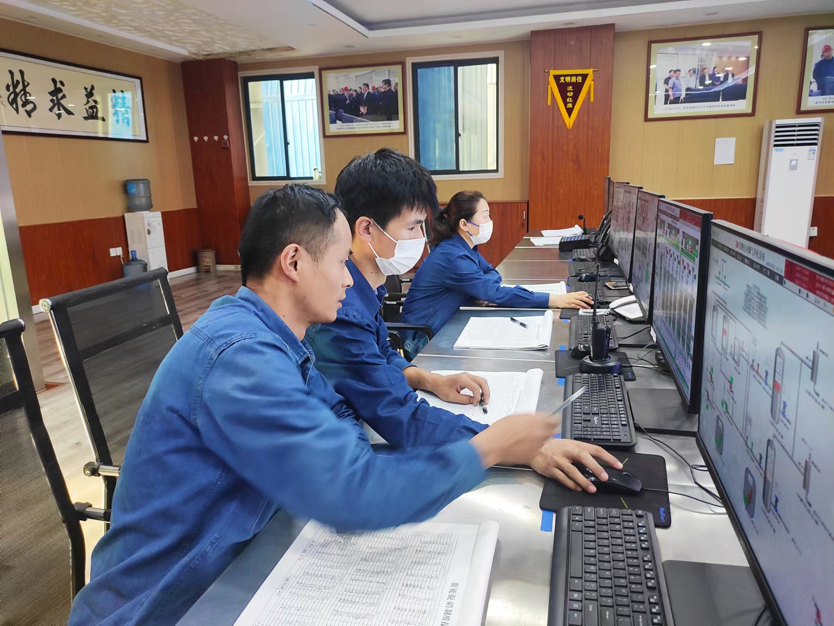 ���س��� ĬĬ��I������˾���㹲�a�h�T����ƽ