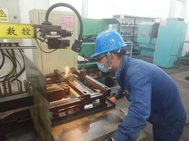 С�����˄ӽ�����Ч�������桱