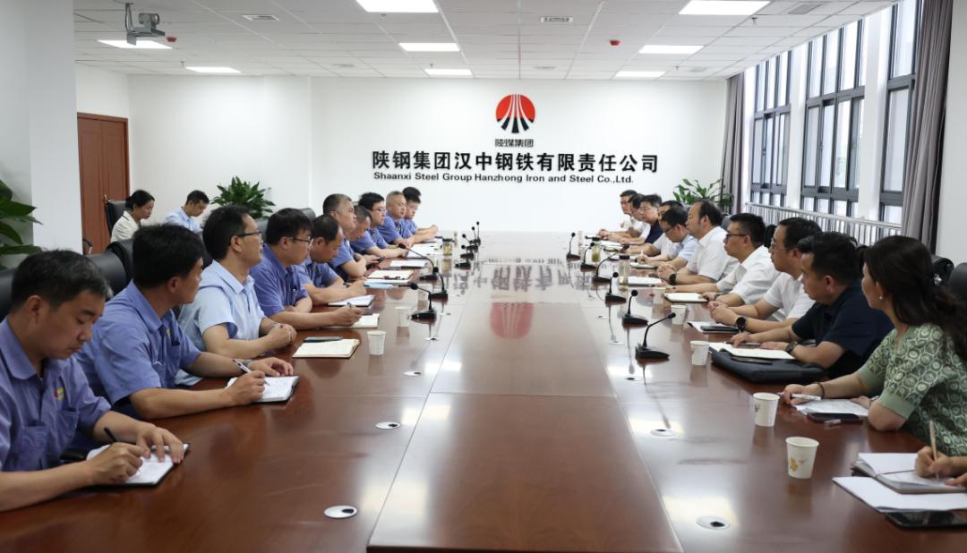 黎建軍深入漢鋼公司開展“進知解”活動