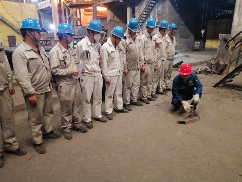 ����ǧ�f�����������M(j��n)Ⱥ�������°l(f��)չ