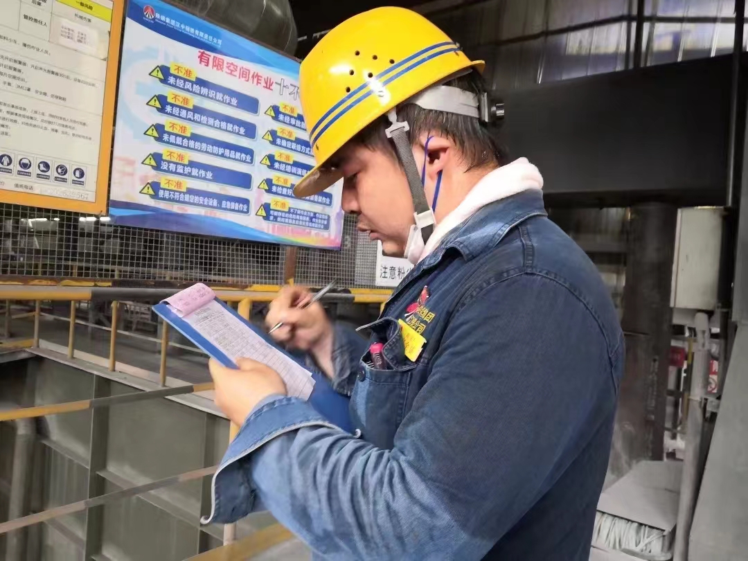 黨徽熠熠,初心灼灼—記我身邊的優秀共產黨員范偉 黨徽熠熠,初心灼灼—記我身邊的優秀共產黨員范偉