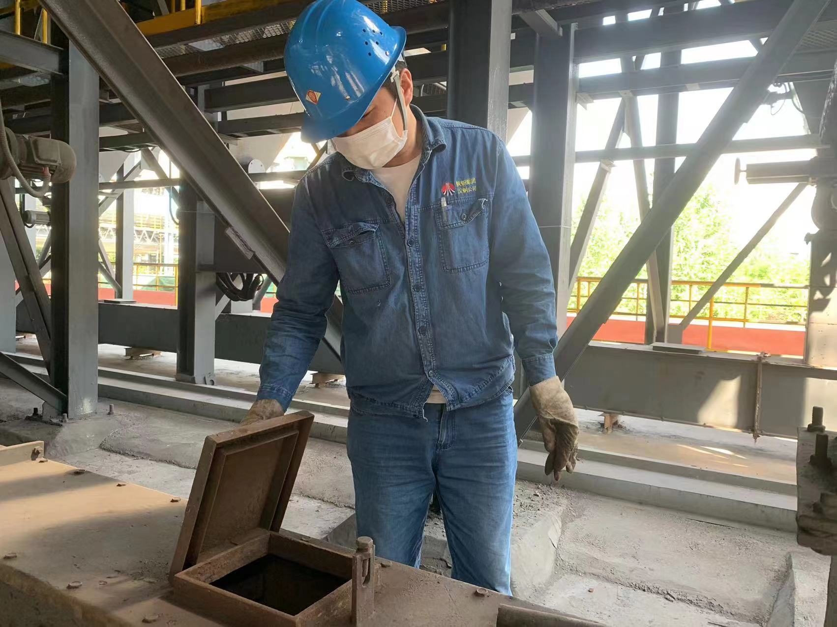 永不褪色的“橄欖綠” 永不褪色的“橄欖綠”