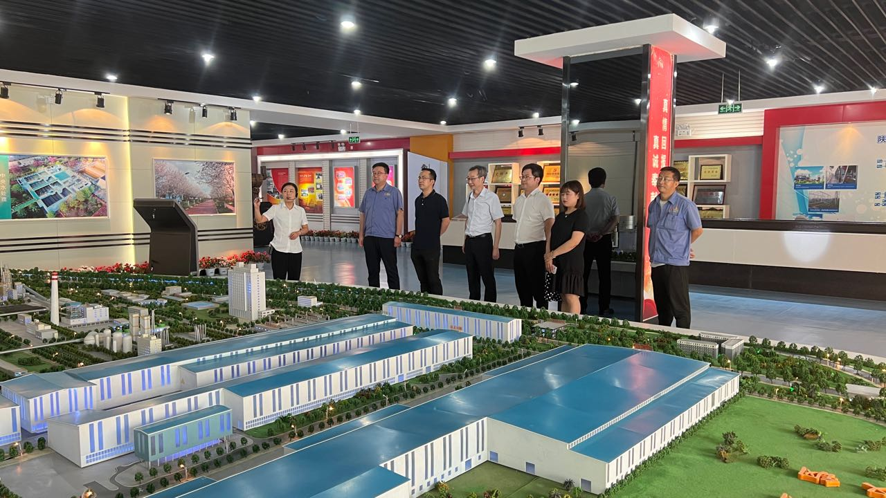 �Ї�(gu��)܊���f(xi��)��(hu��)����(sh��)ӛ���x�����������W(xu��)����У�ѕ�(hu��)�ؕ�(sh��)�L(zh��ng)���iһ�е��h䓹�˾�{(di��o)��