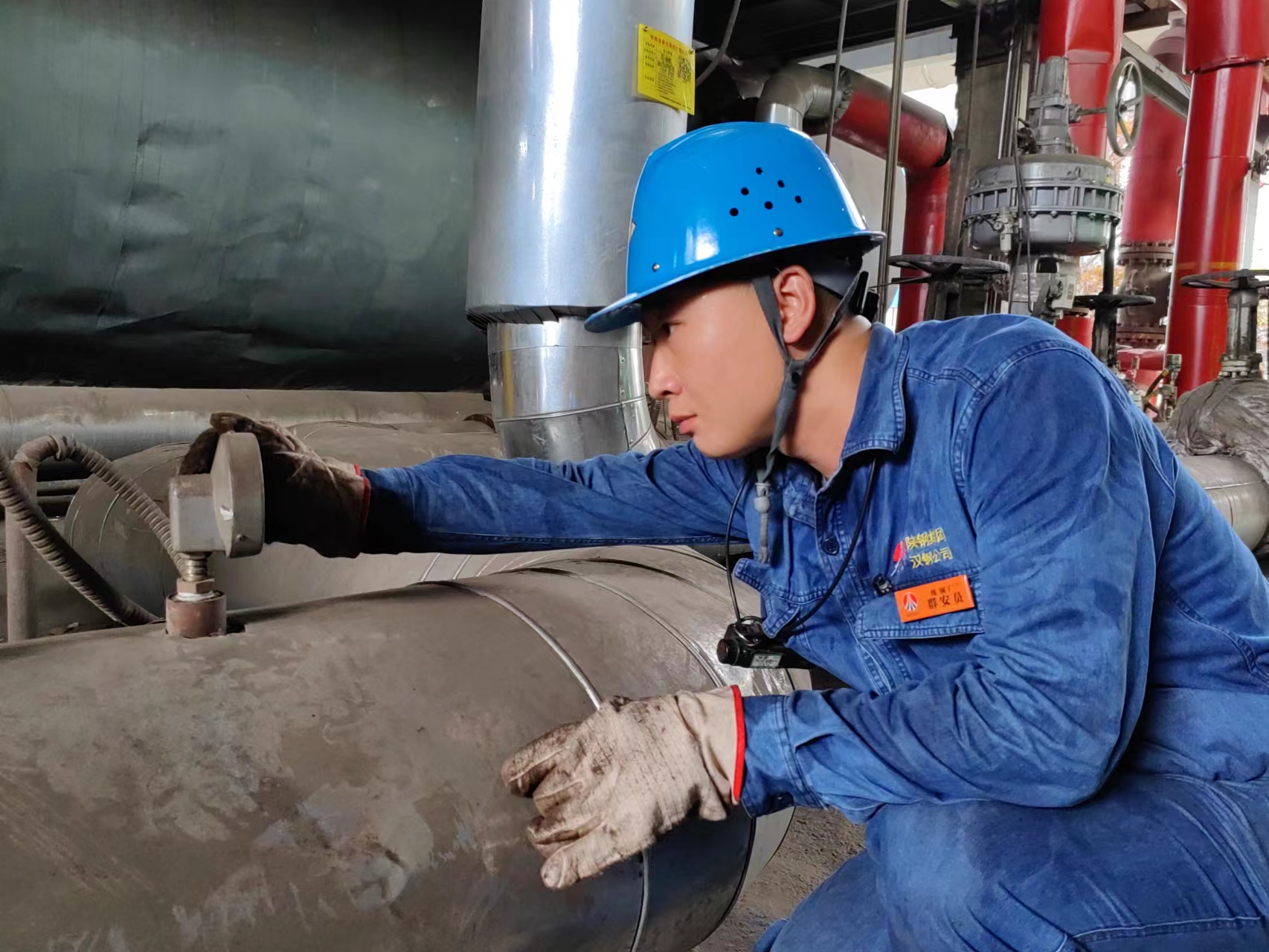 紅、黃、藍不一樣的角色,一樣的擔當 紅、黃、藍不一樣的角色,一樣的擔當