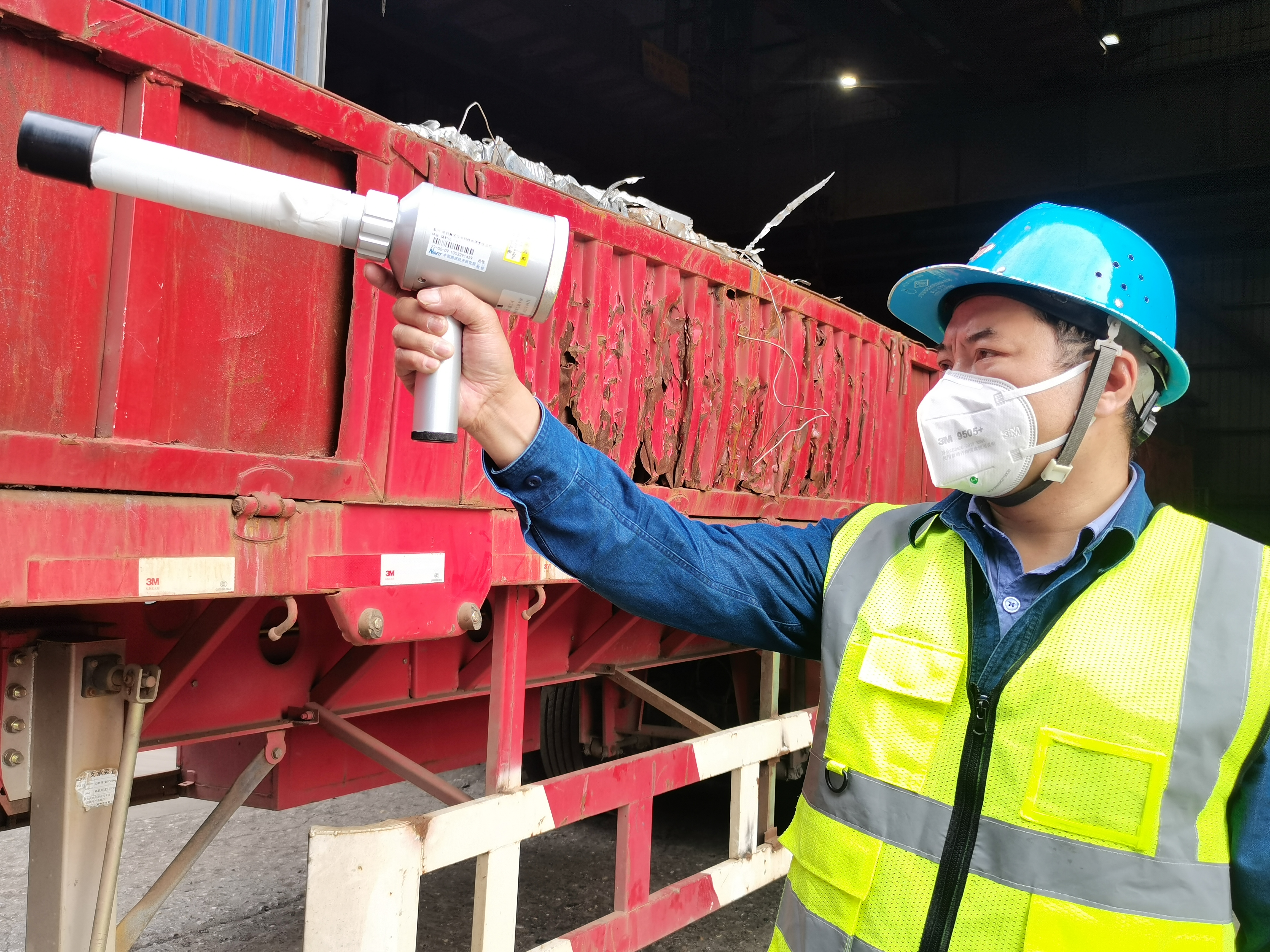 �(y��ng)����ң������������