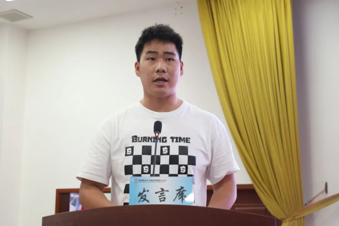 Уٰl(f)չ˾_v(hu)߃(yu)W(xu)(hu)