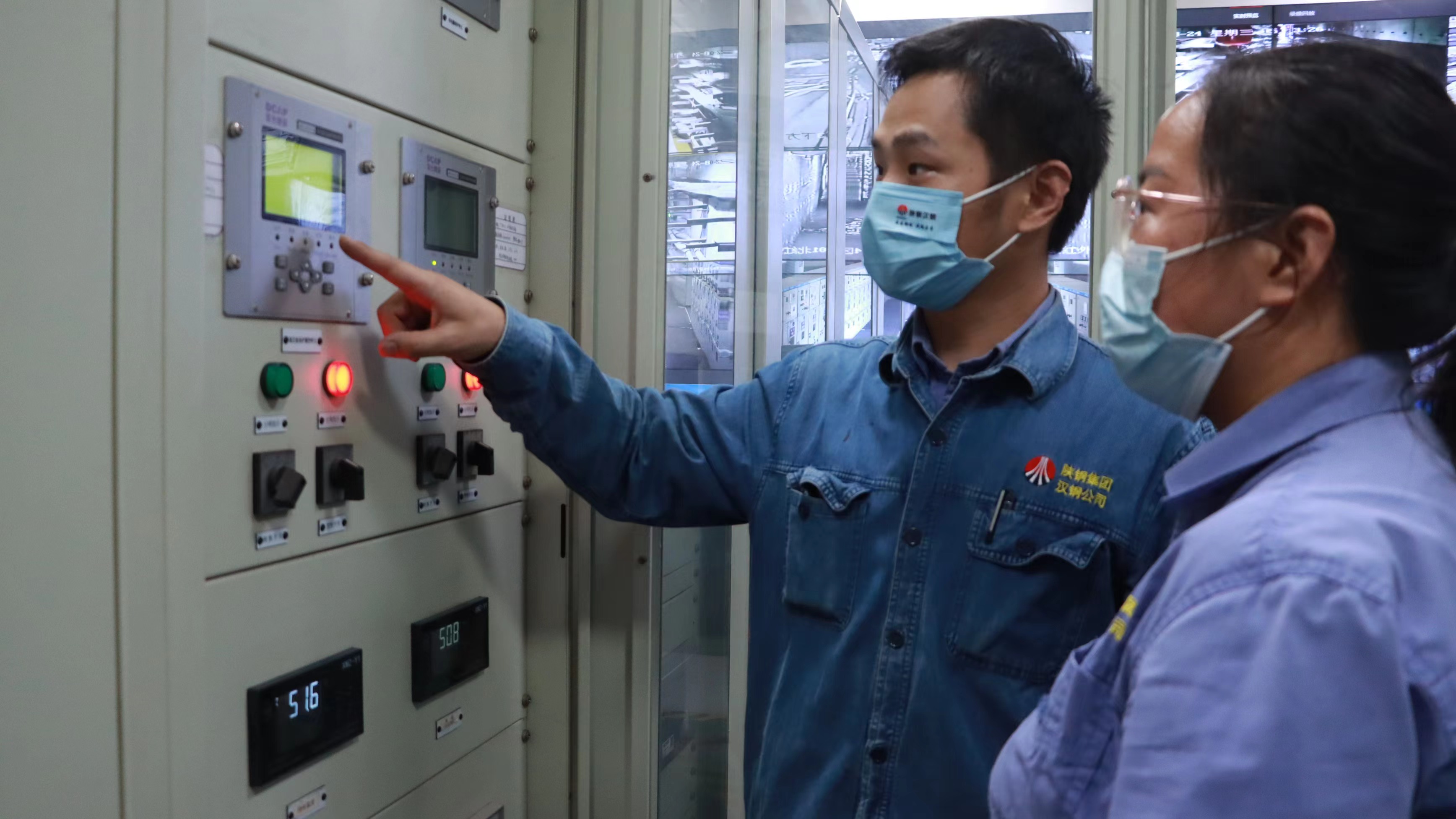 �����С�����������M���ǡ��Ɖ�