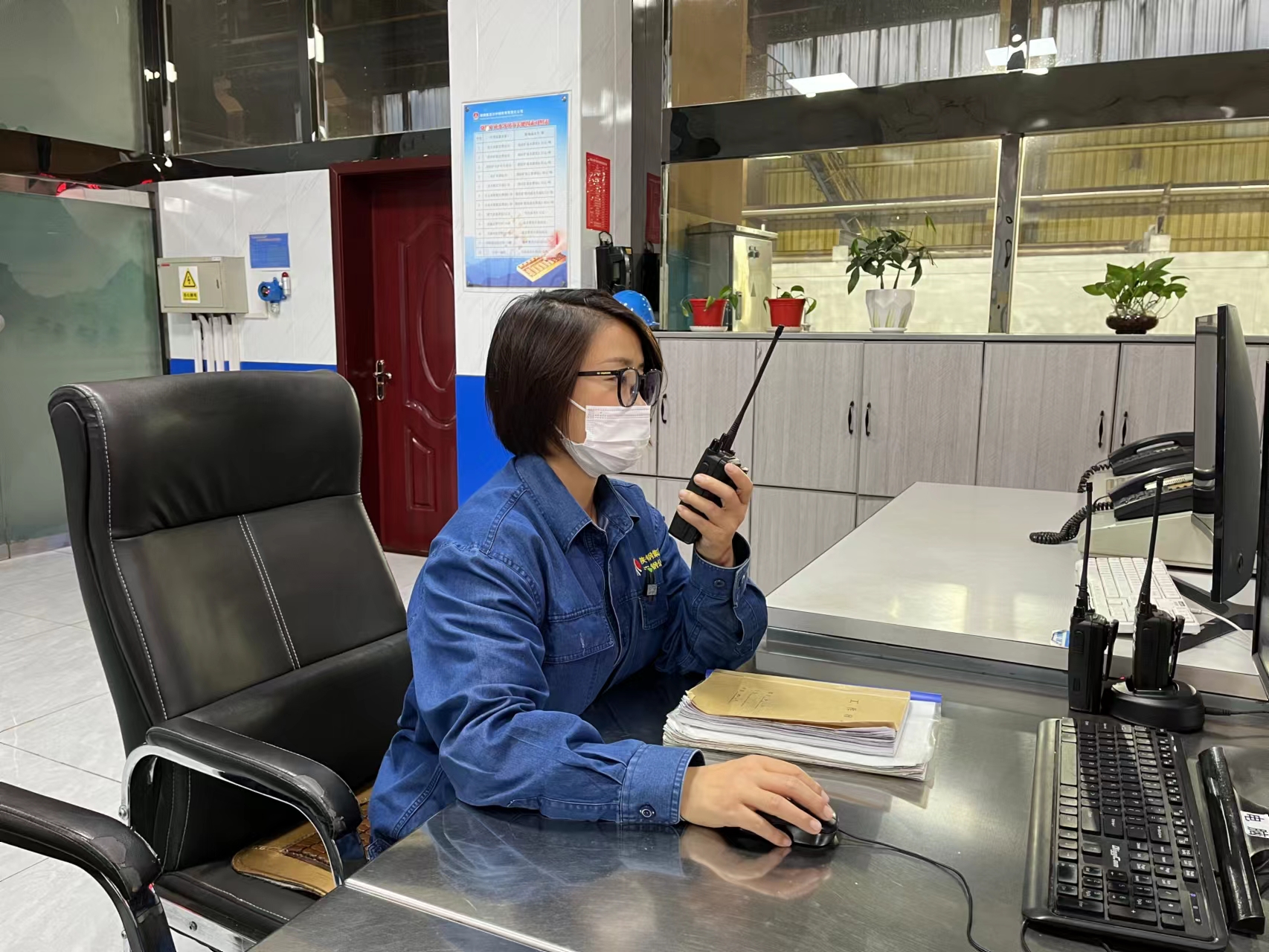 �����ɣ�һö��ȼ������䓻�