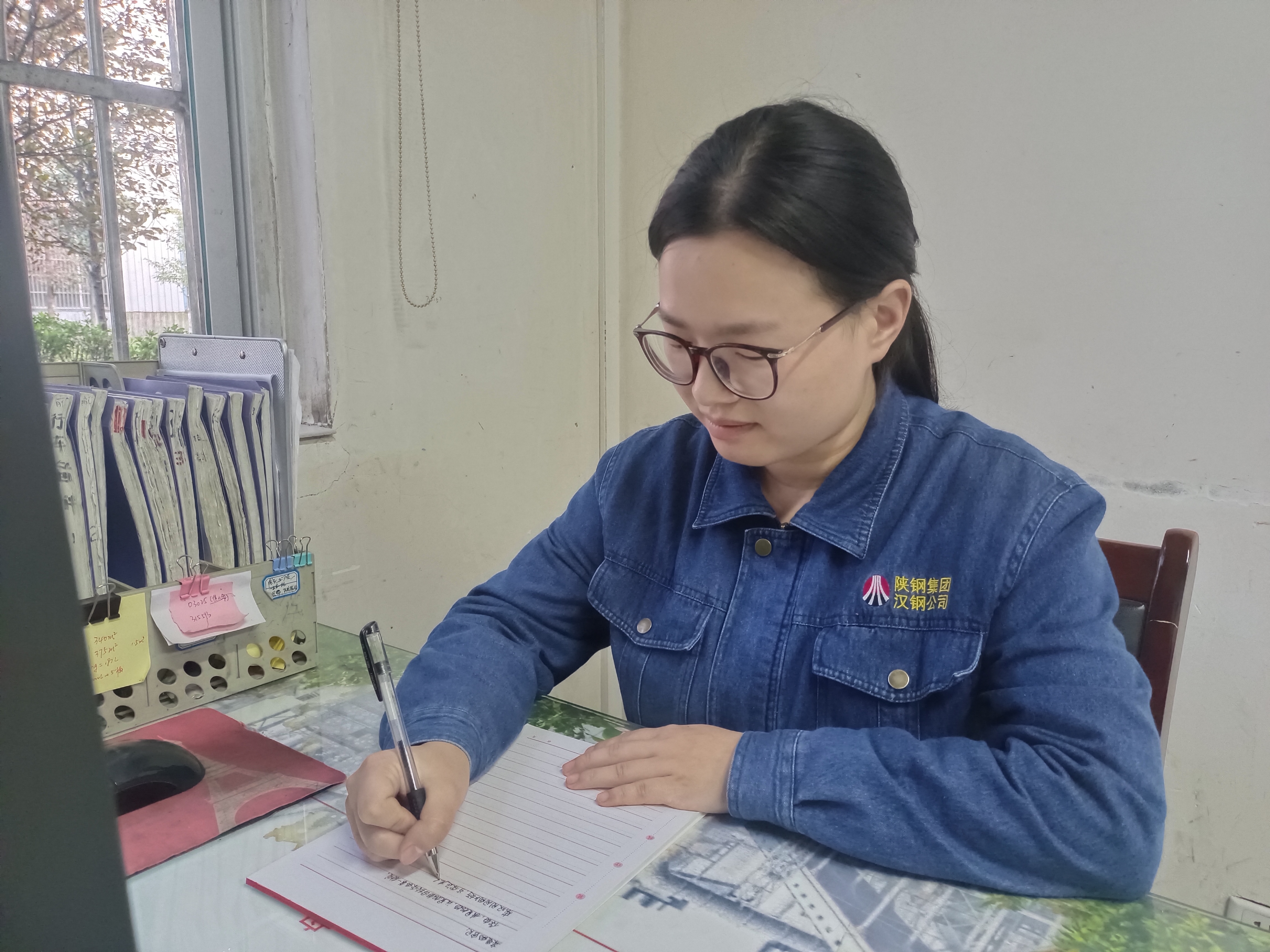 ��(xi��)�oŮ���ĵ�һ����